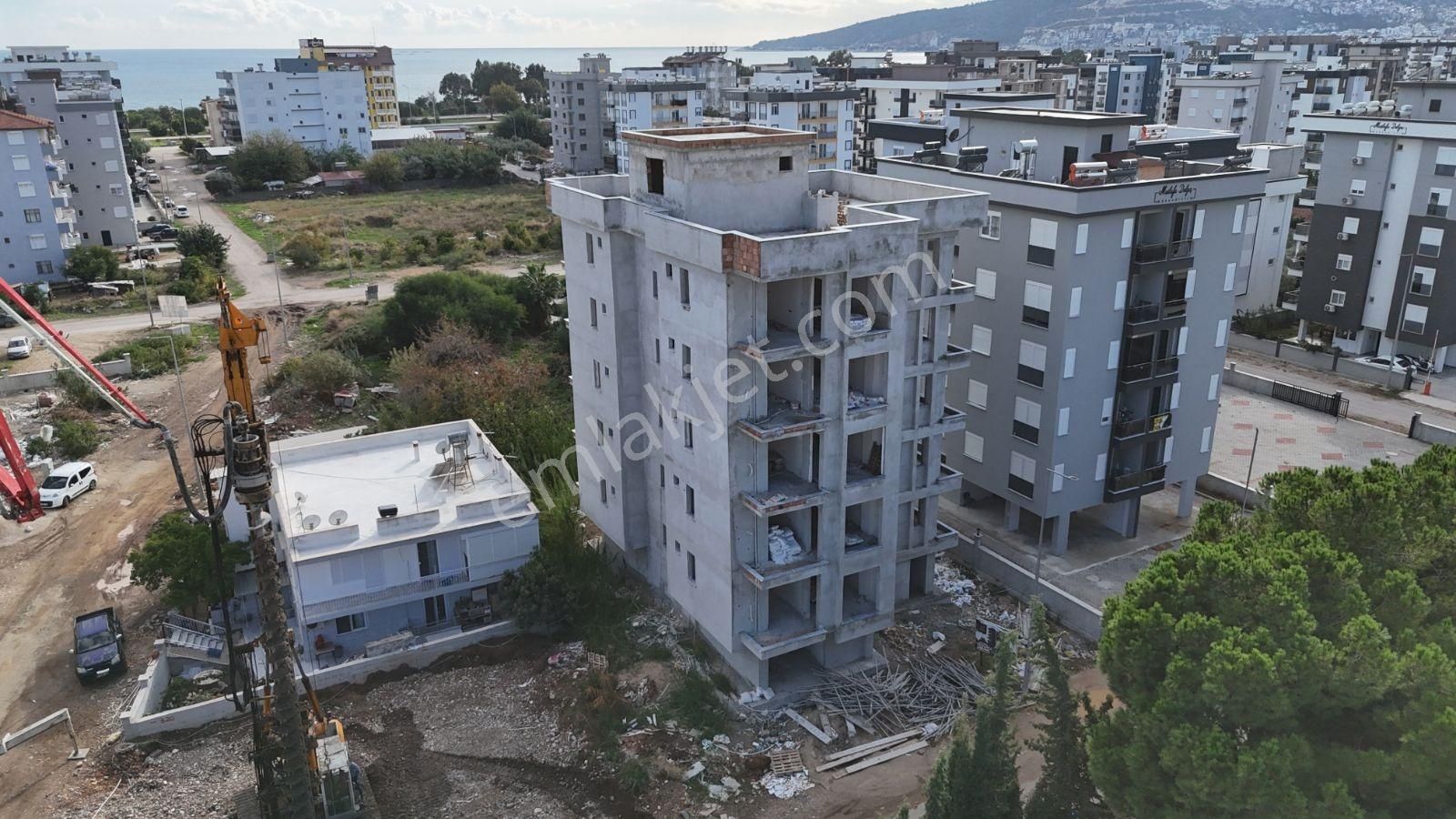 07 Truva Emlaktan Finike Sahilde Denize Yakın Geniş 1+1 Satılık - Görsel 3