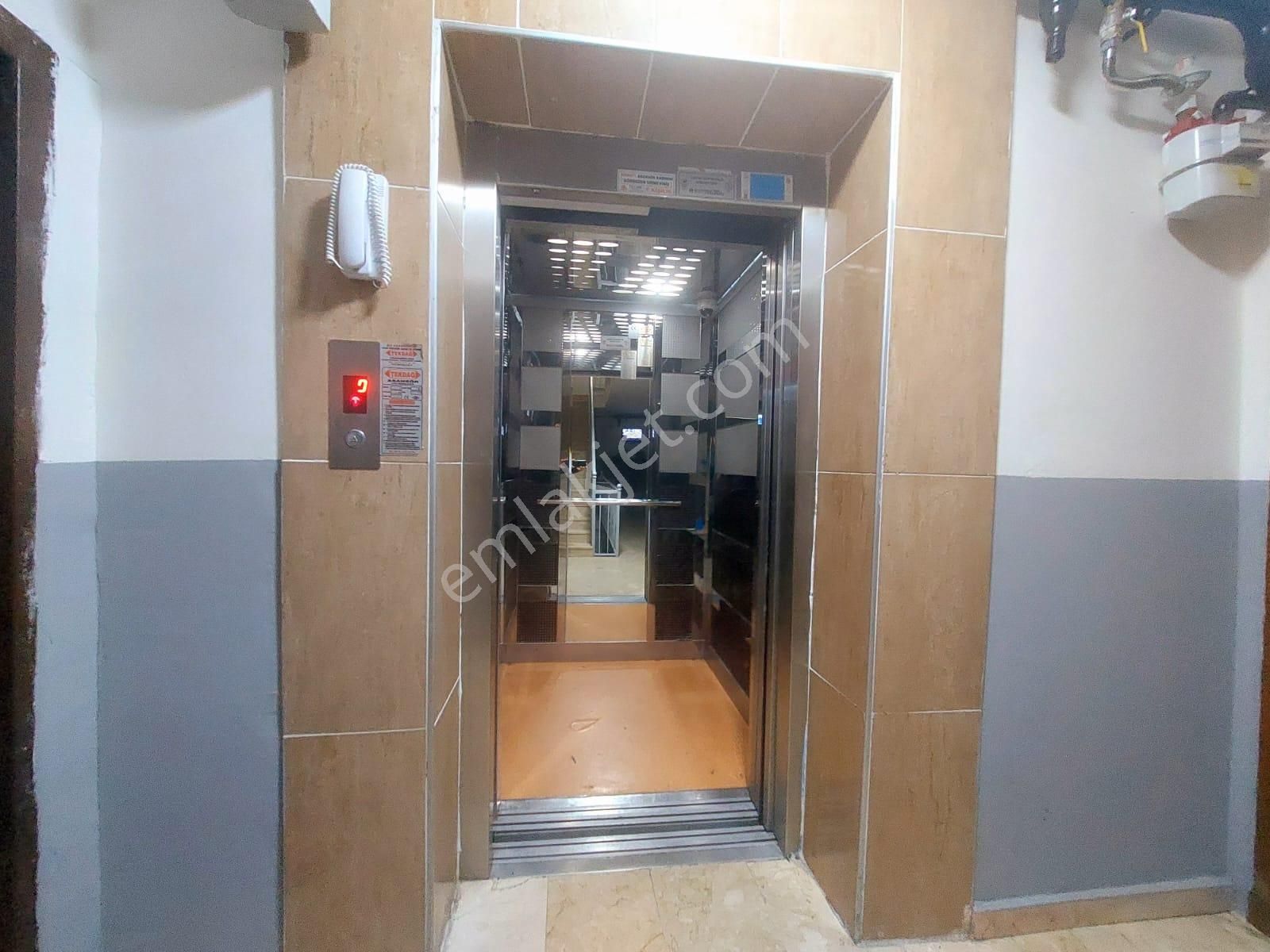 Kuşcagızda Eşyalı Kiraçılı Acil Satlık 2+1 - Görsel 23