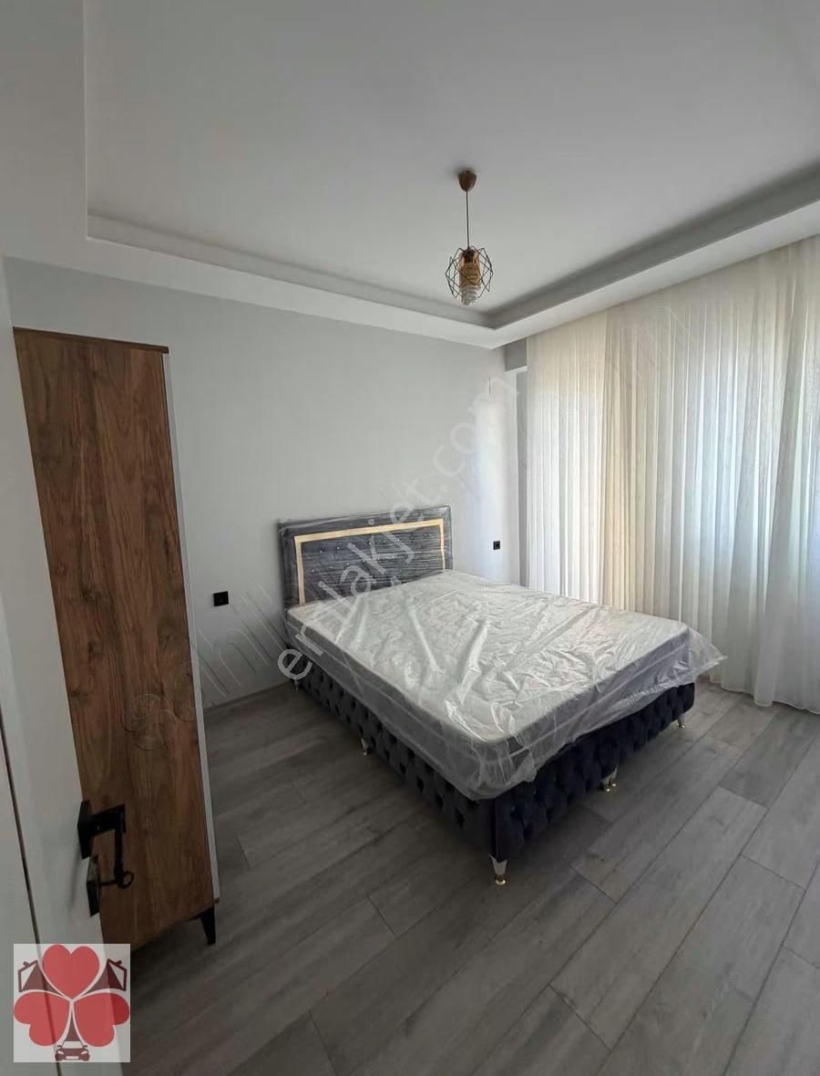 Yonca'dan Mezitli Akdeniz'de Lüks Eşyalı Kiralık 1+1 - Görsel 3