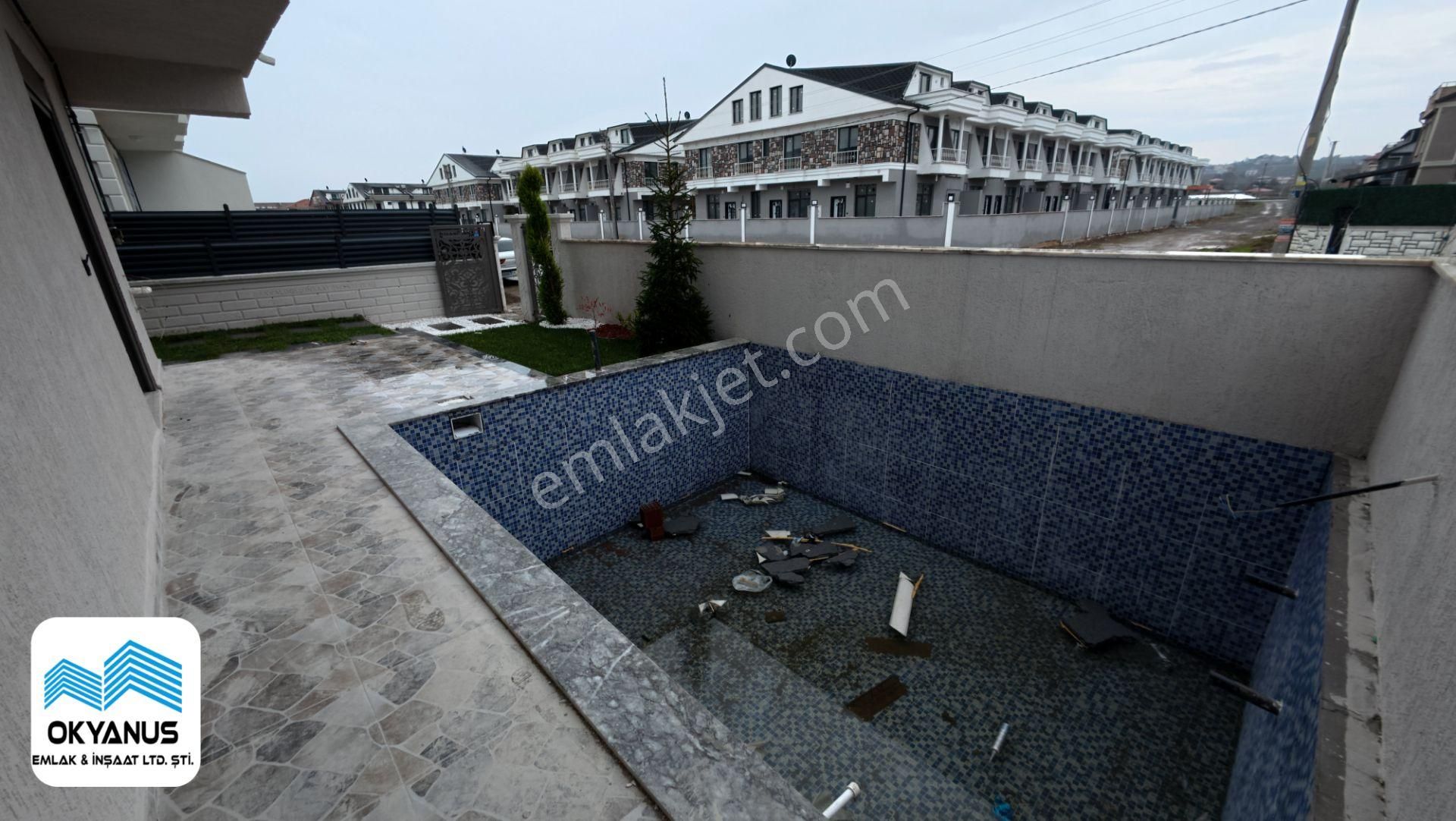 Sakarya Kocaali De Hem Yazlık Hem Kışlık, Havuzlu Deniz Yakını Villa - Görsel 8