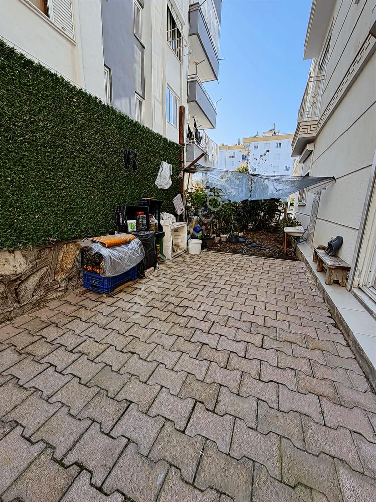 07 Truva Emlaktan Kumluca Merkezde Satılık Çok Geniş 1+1 Daire - Görsel 2