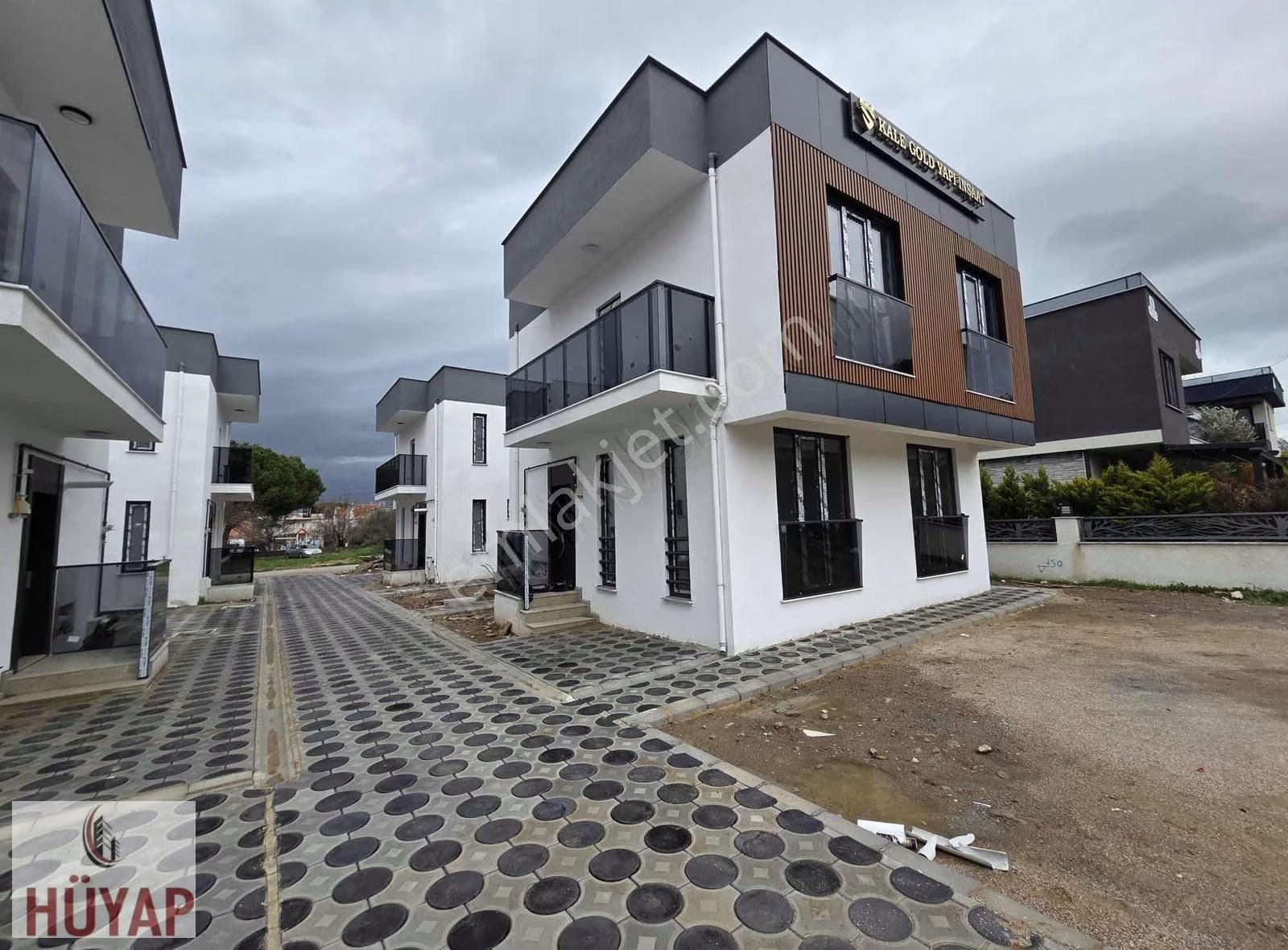 Çanakkale Güzelyalı Da Satılık Sıfır 3+1 Villa