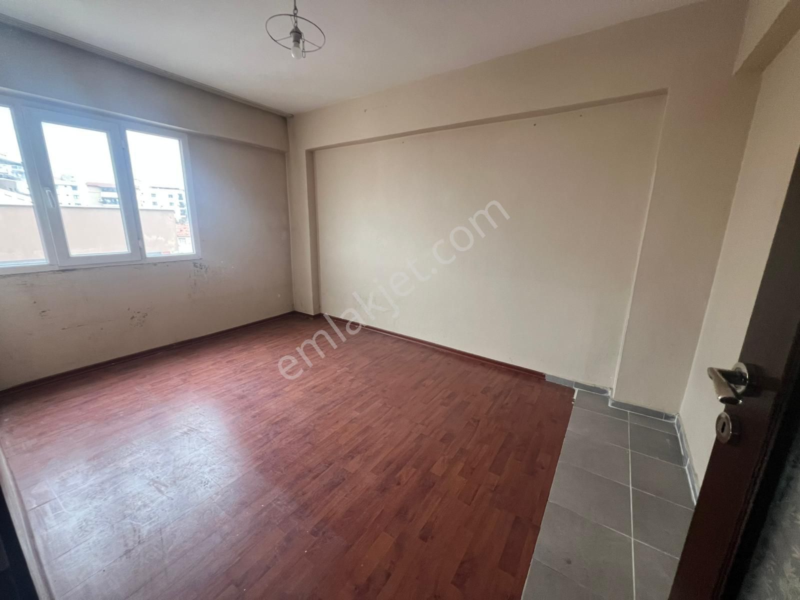 Acil Konak Eşrefpaşa Karakol Yakını 2+1 90m2 Asansörlü Arakat Daire - Görsel 4