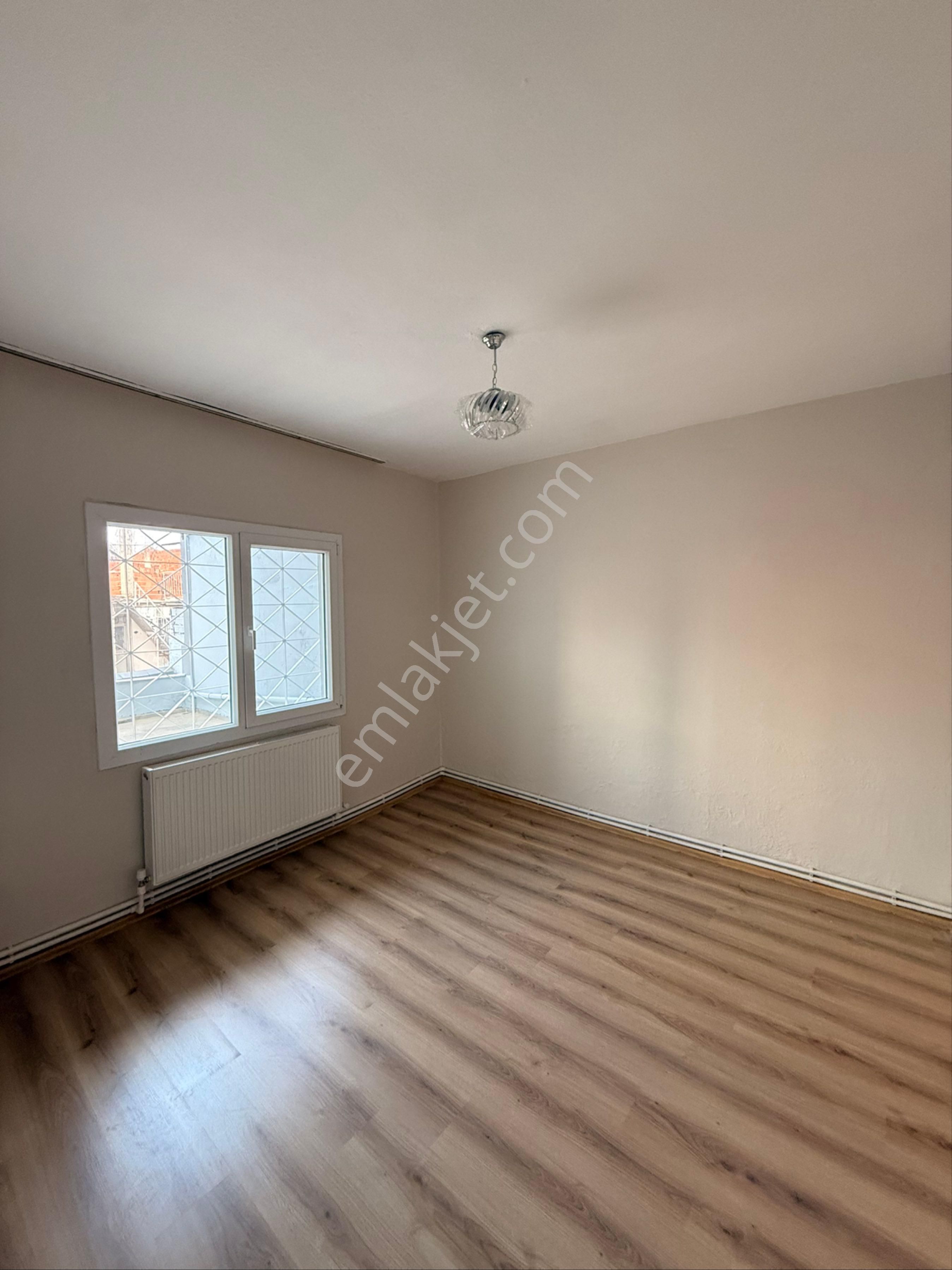 İzmir Merkezi Konum Doğalgazlı Daire - Görsel 3