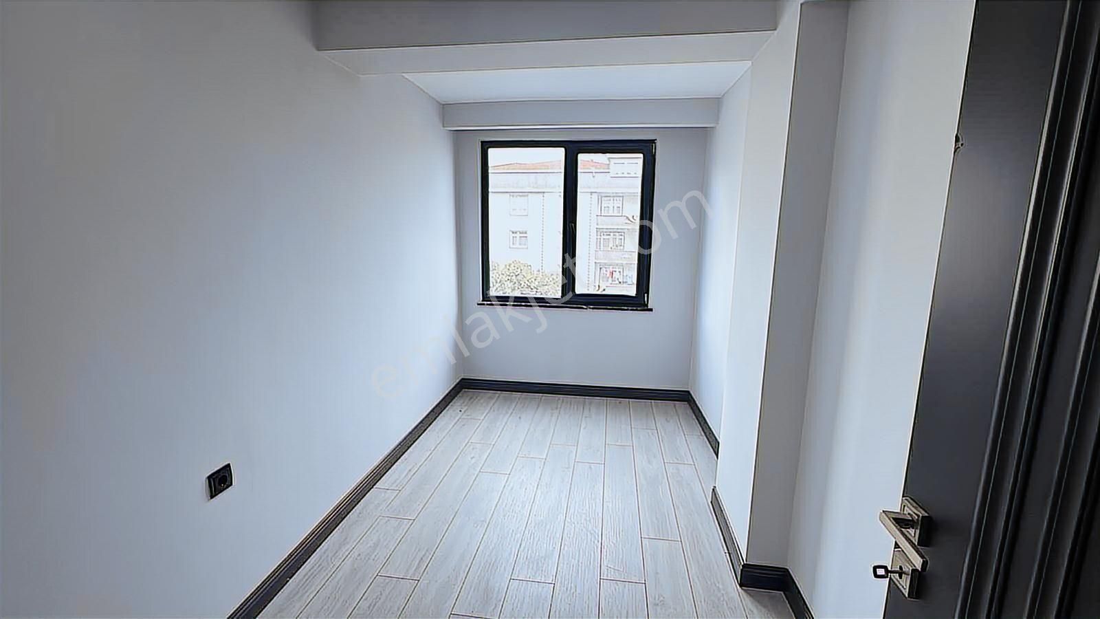Kapaklı Erbay Caddesine Cephe 3+1 Teraslı 200m2 Lüx 0 Daire - Görsel 30