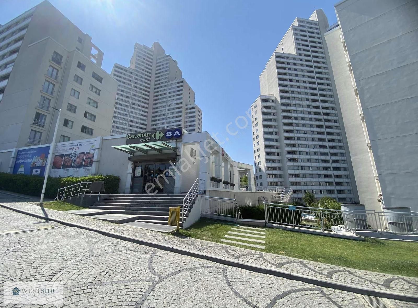 Bahçeşehir Spradon Vadi Sitesi 1+1 Kısa Katlı Blok Satılık