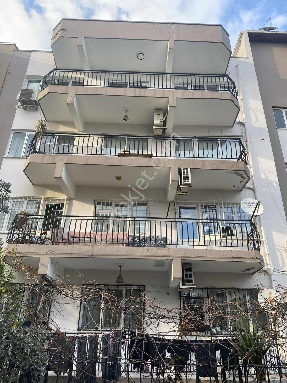 Adnan Menderes Mahallesinde Satılık 3+1 Daire