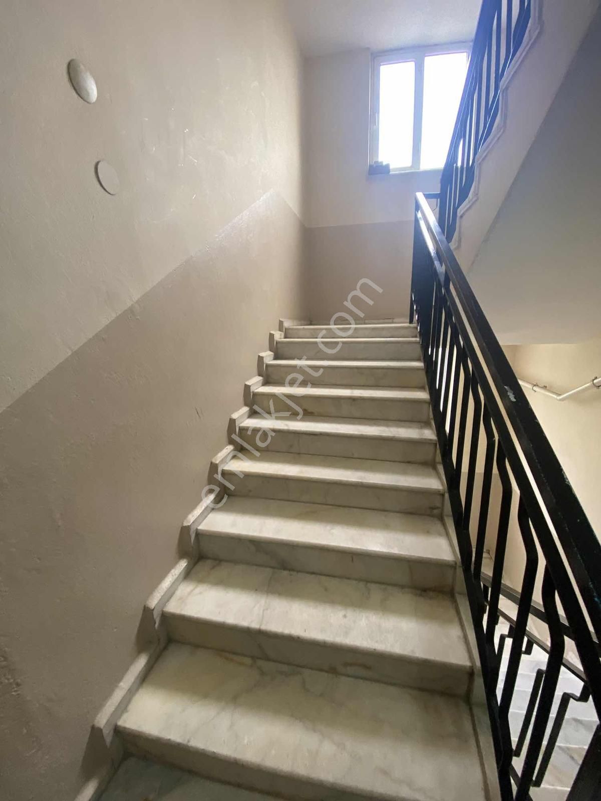 Adnan Menderes Mahallesinde Satılık 3+1 Daire - Görsel 16