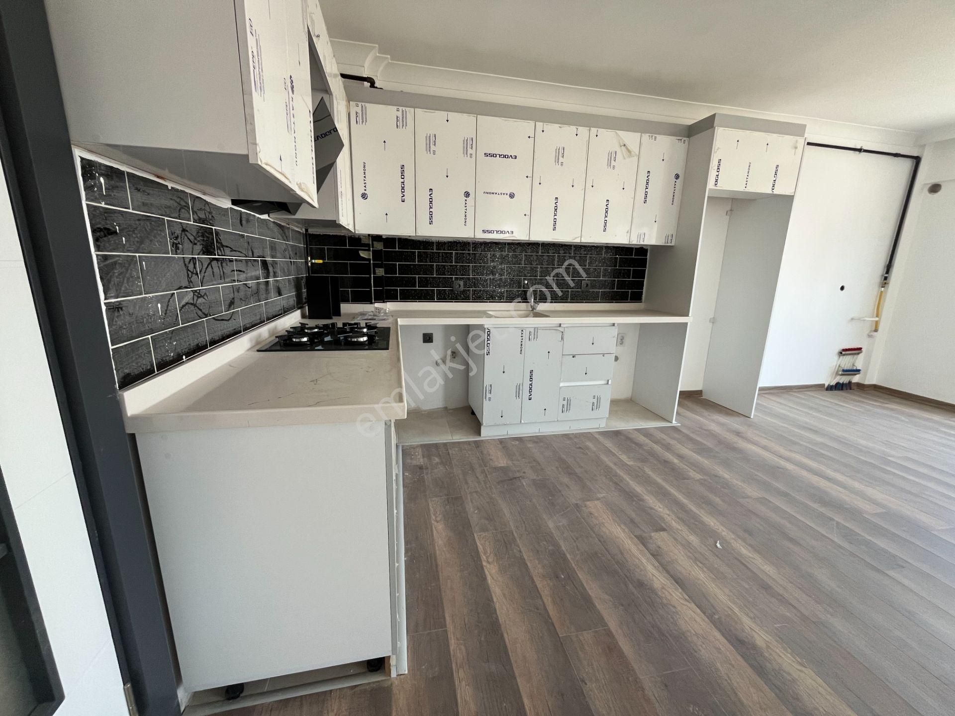 Pursaklar Mehmet Zengin Emlak'tan Fatih Mah. Sıfır Çift Banyolu 1.kat 2+1 Ful Yapılı Daire - Görsel 2