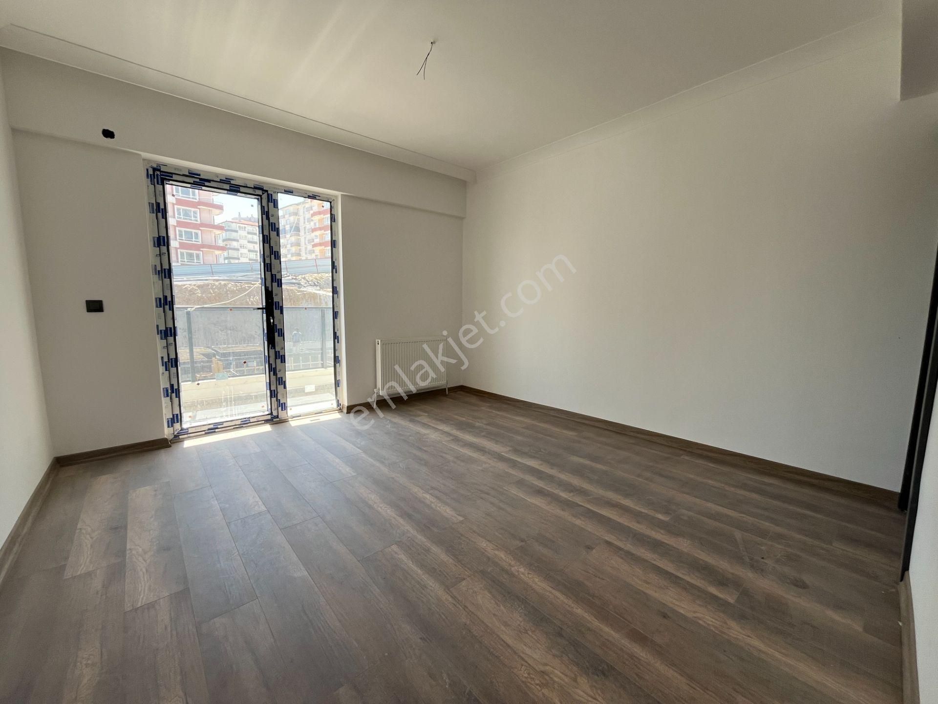 Pursaklar Mehmet Zengin Emlak'tan Fatih Mah. Sıfır Çift Banyolu 1.kat 2+1 Ful Yapılı Daire - Görsel 19