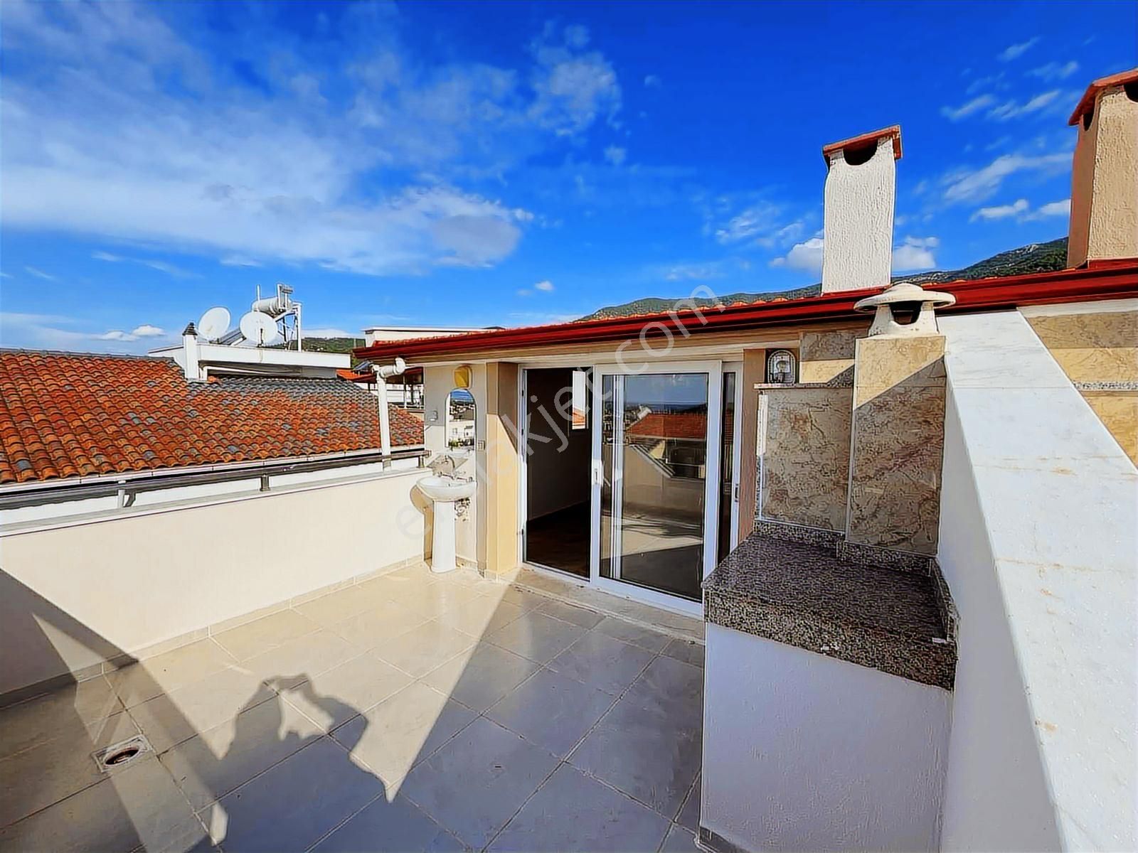 Realex'den Masrafsız 3+1 Otoparklı Villa - Görsel 21