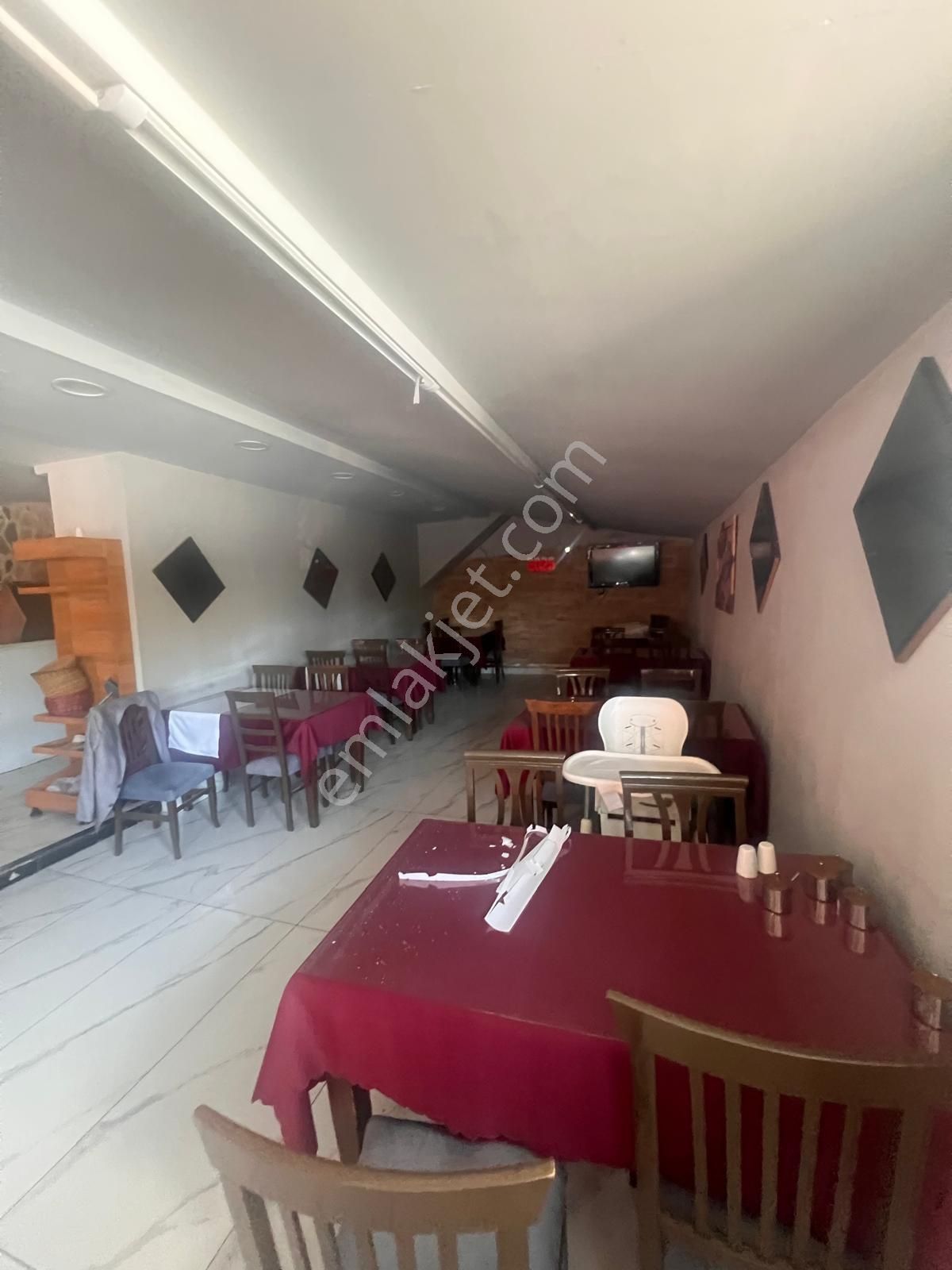 Avcılar Ambarlı Mh Dr Sadık Ahmet Cd Cephe Satılık Dükkan - Görsel 6