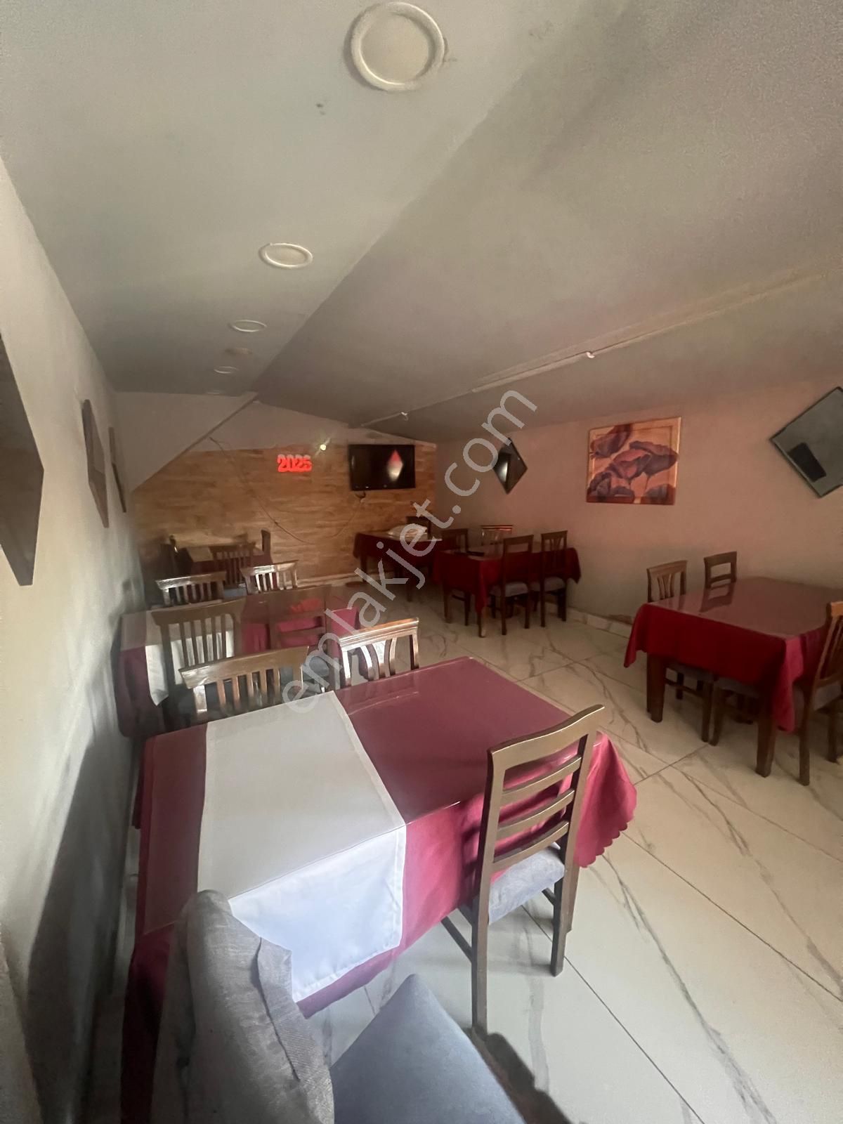 Avcılar Ambarlı Mh Dr Sadık Ahmet Cd Cephe Satılık Dükkan - Görsel 17