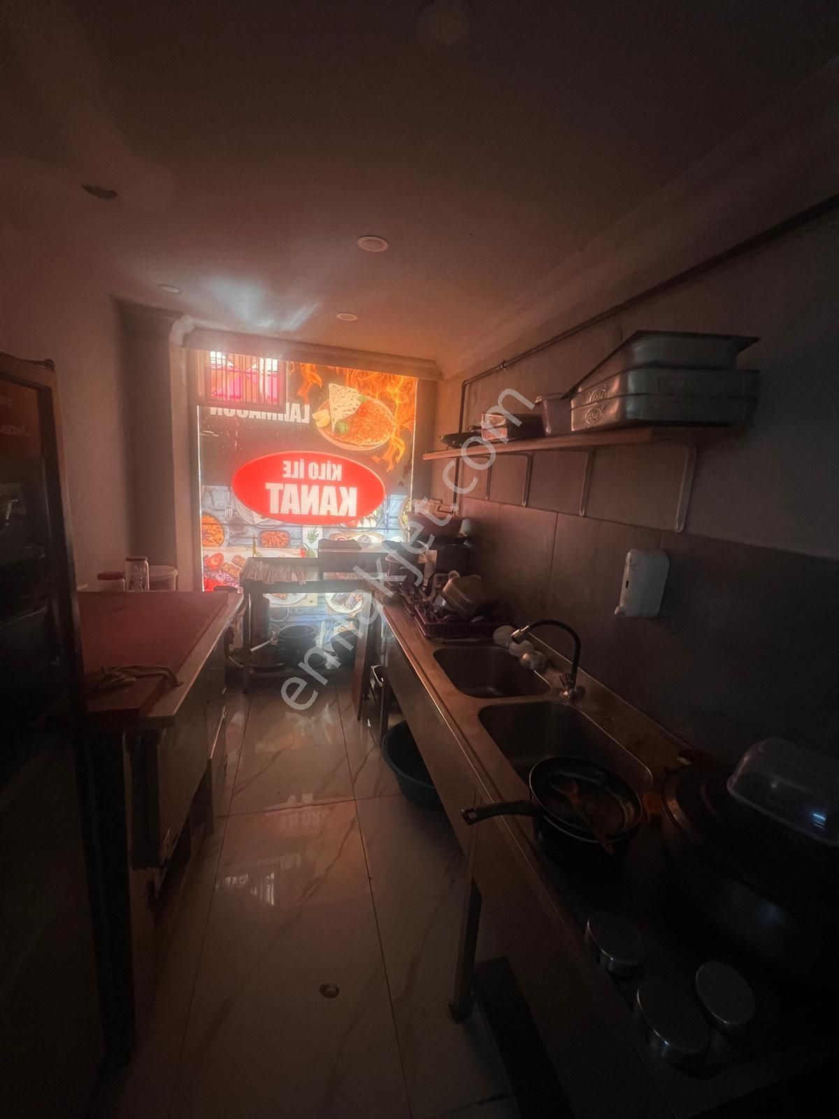 Avcılar Ambarlı Mh Dr Sadık Ahmet Cd Cephe Satılık Dükkan - Görsel 8