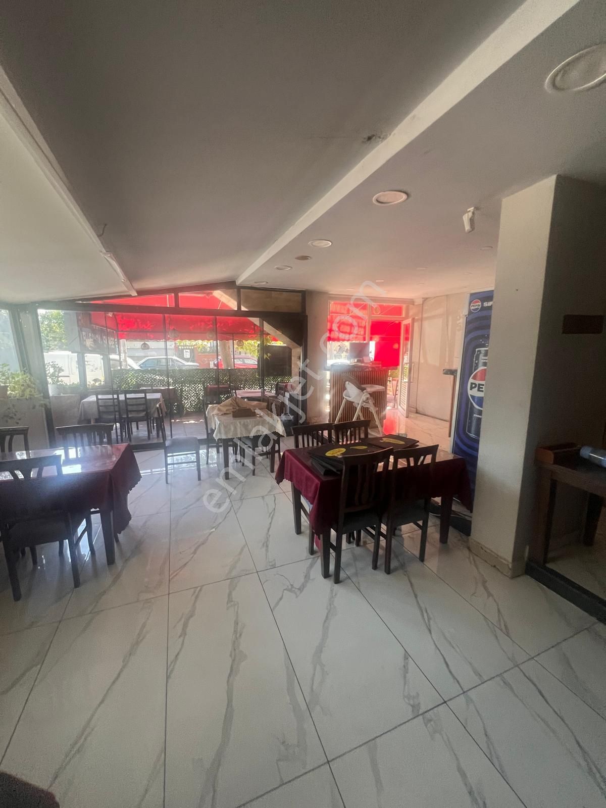 Avcılar Ambarlı Mh Dr Sadık Ahmet Cd Cephe Satılık Dükkan - Görsel 3