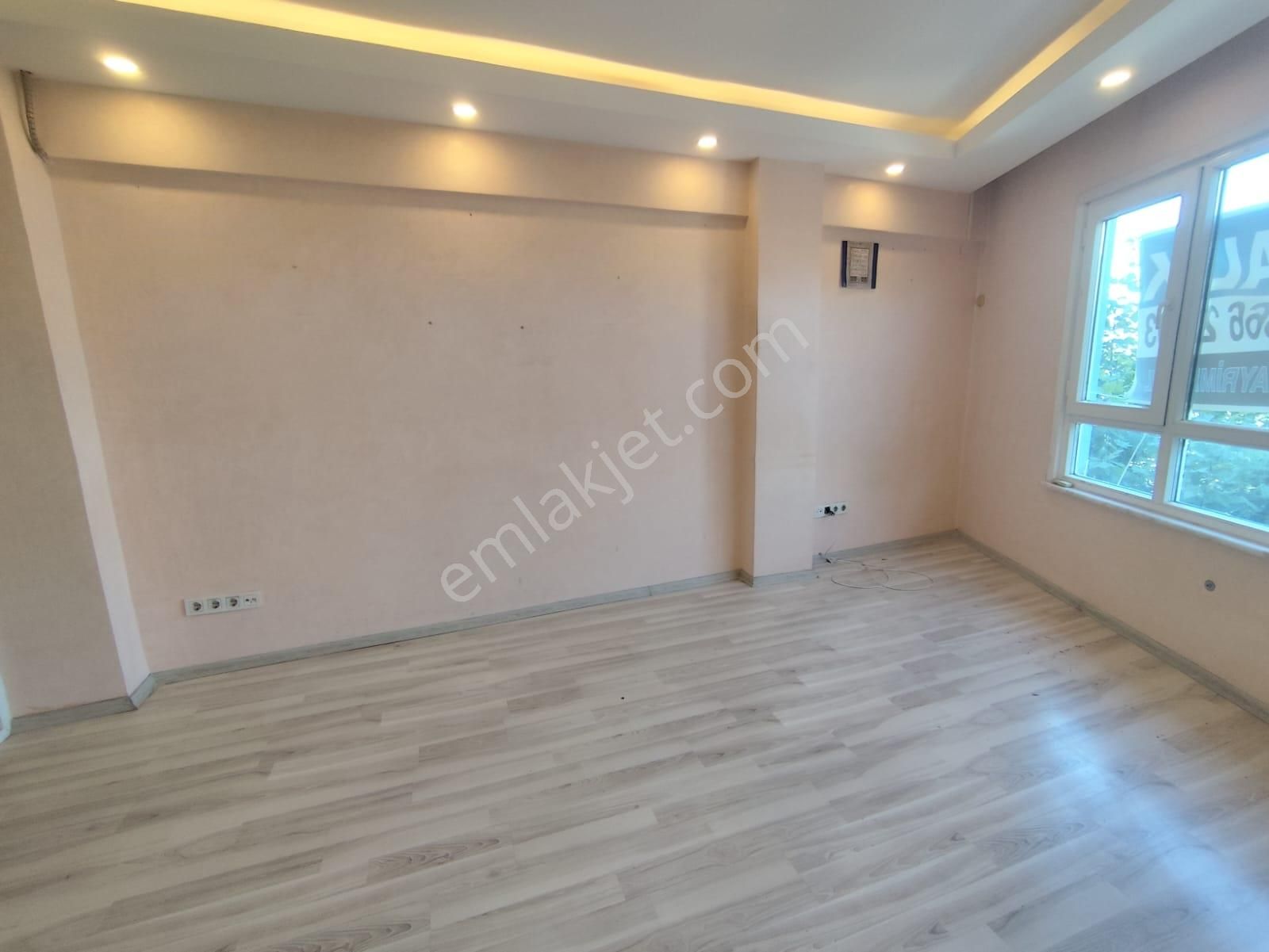 Azmir'den Belediye Karşısı Satılık 45 M2 Ofis For Sale - Görsel 5