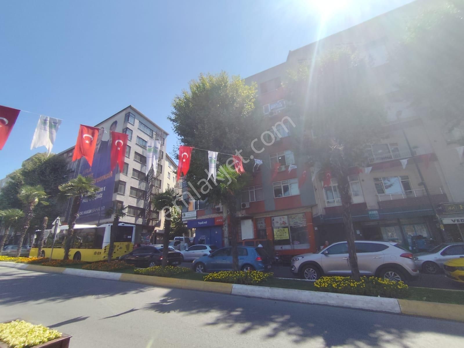 Azmir'den Belediye Karşısı Satılık 45 M2 Ofis For Sale - Görsel 28