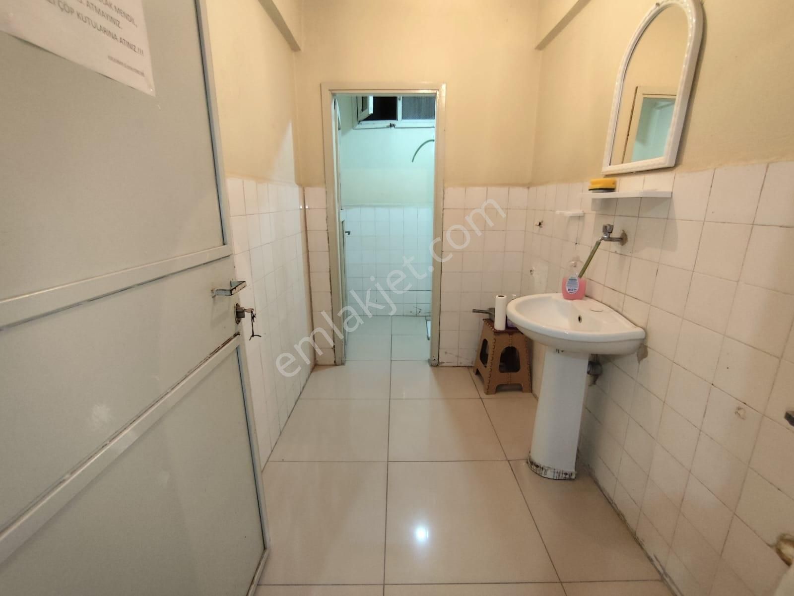 Azmir'den Belediye Karşısı Satılık 45 M2 Ofis For Sale - Görsel 25