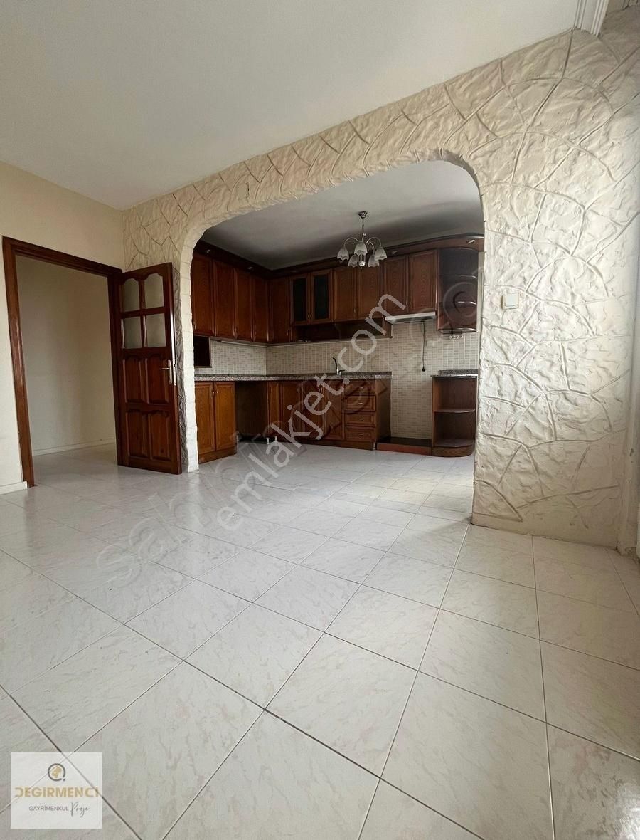 Değirmenciden 34. Cadde De Kiralık 3+1 Deniz Manzaralı - Görsel 3