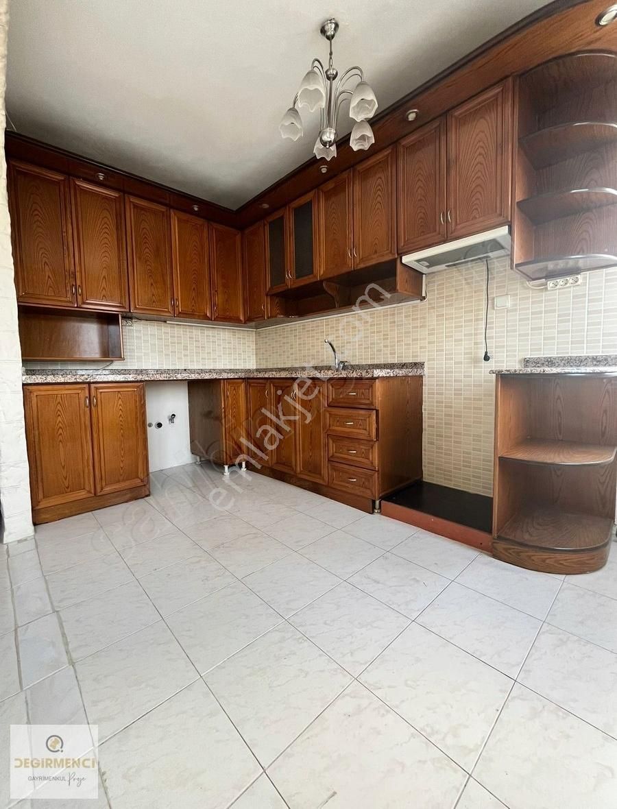 Değirmenciden 34. Cadde De Kiralık 3+1 Deniz Manzaralı - Görsel 9