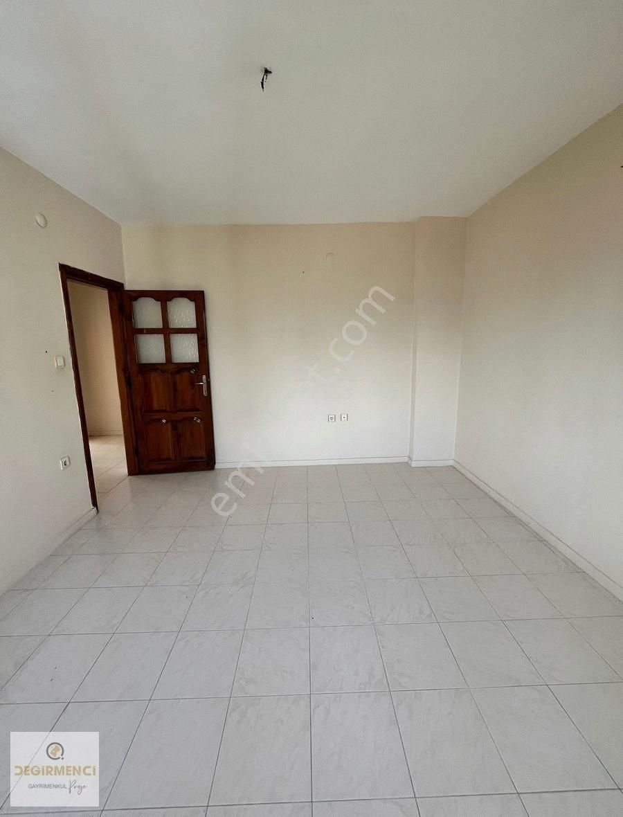 Değirmenciden 34. Cadde De Kiralık 3+1 Deniz Manzaralı - Görsel 8