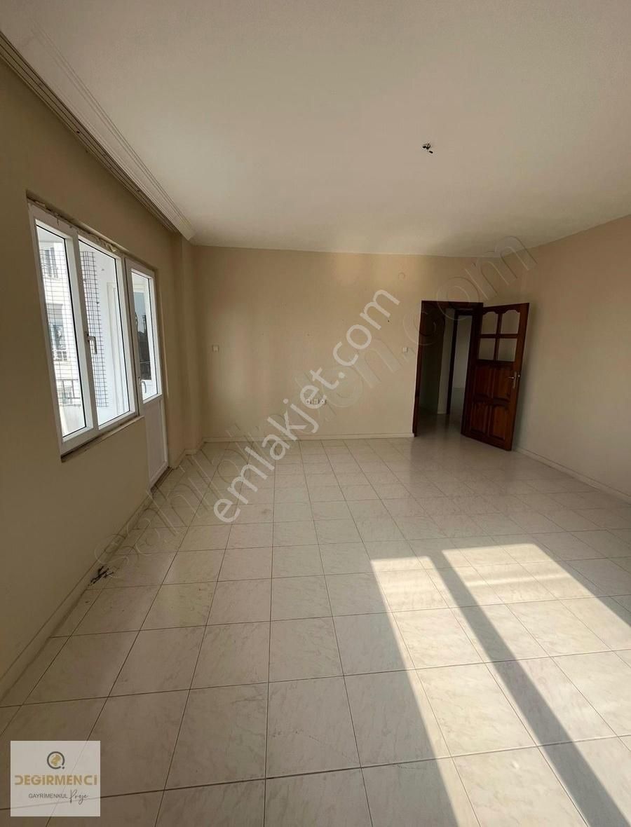 Değirmenciden 34. Cadde De Kiralık 3+1 Deniz Manzaralı - Görsel 13