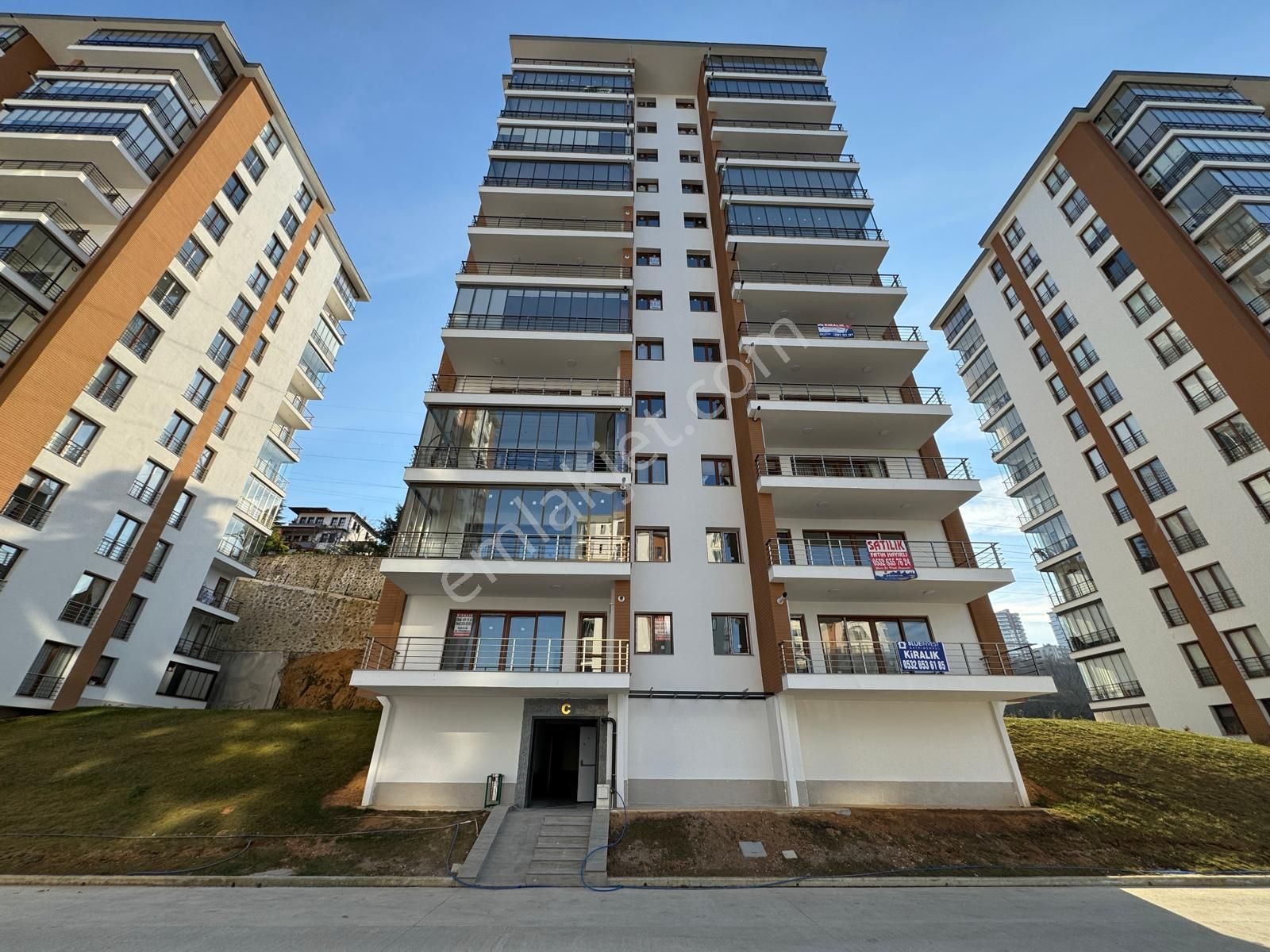 Trabzon Akçaabat Yıldızlıda Satılık 3+1 Daire