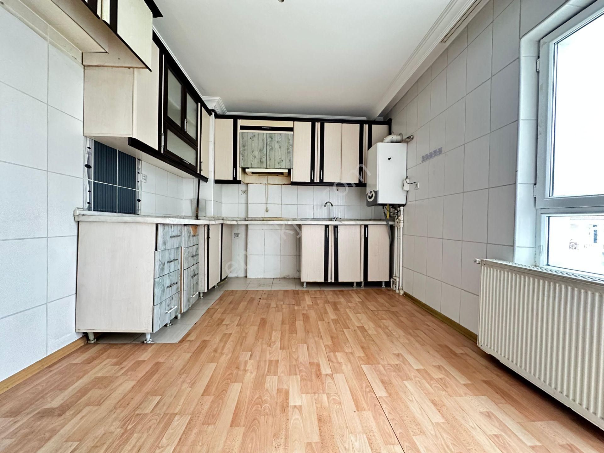 Pursaklar Mehmet Zengin Emlak'tan Fatih Mah. 3.kat 7+1 3 Banyolu Dubleks Daire - Görsel 6