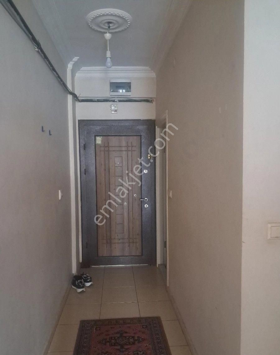 Duygu Emlaktan Kiralık A.ü.yakını Şehrin Merkezi Bahçelievler 'de Bakımlı/asansörlü Lüx 1+1 Daire - Görsel 2