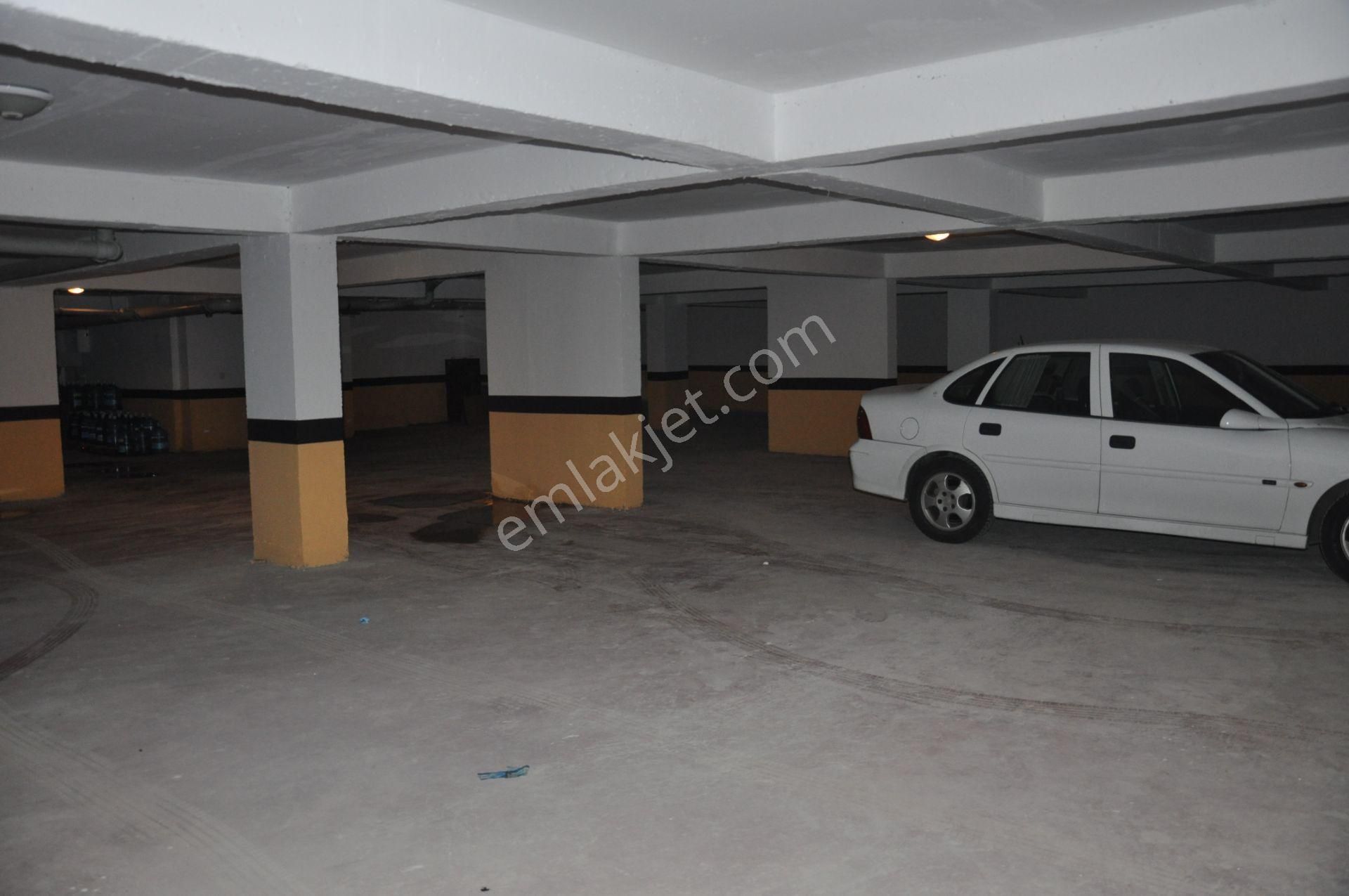 Bahçelievler Bahçeli Konakları 2+1 Bahçe Katı Kiralık - Görsel 22