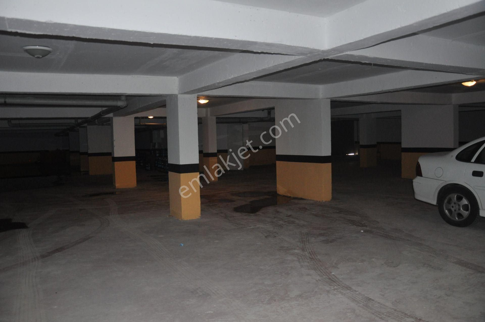 Bahçelievler Bahçeli Konakları 2+1 Bahçe Katı Kiralık - Görsel 18