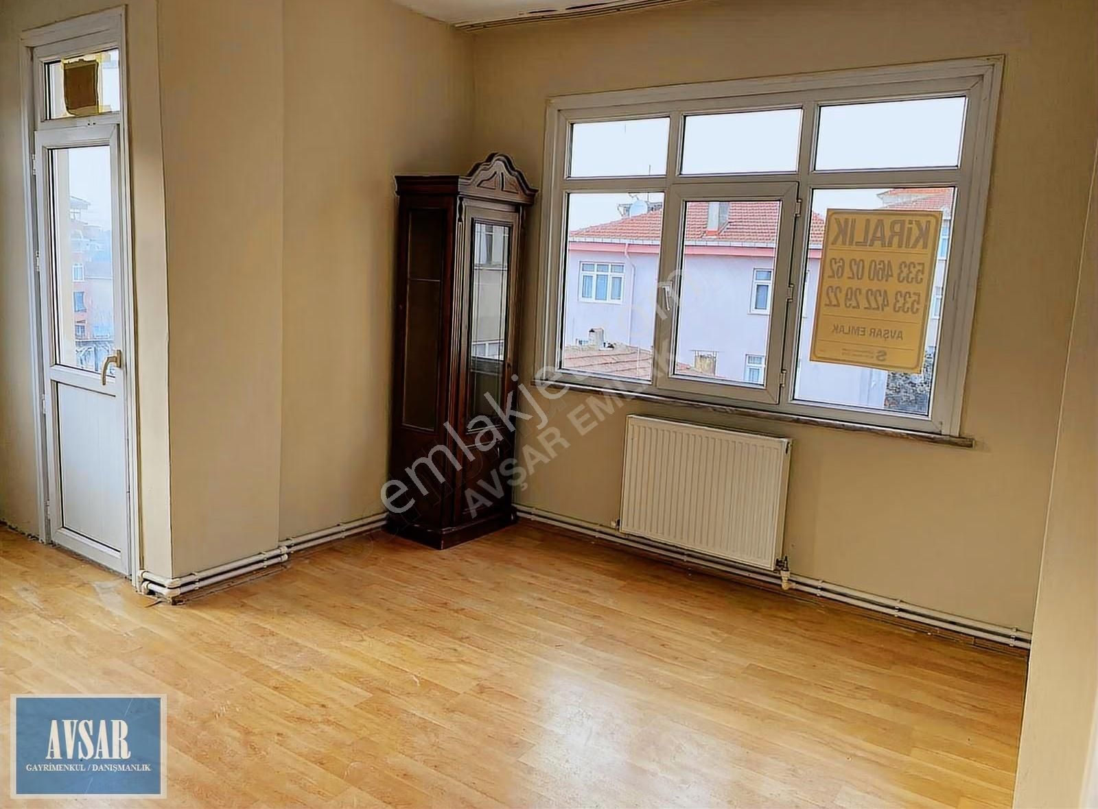 Küplüce Hattat Hasan Çelebi Caddesinde Kiralık 2+1 Geniş Daire - Görsel 2