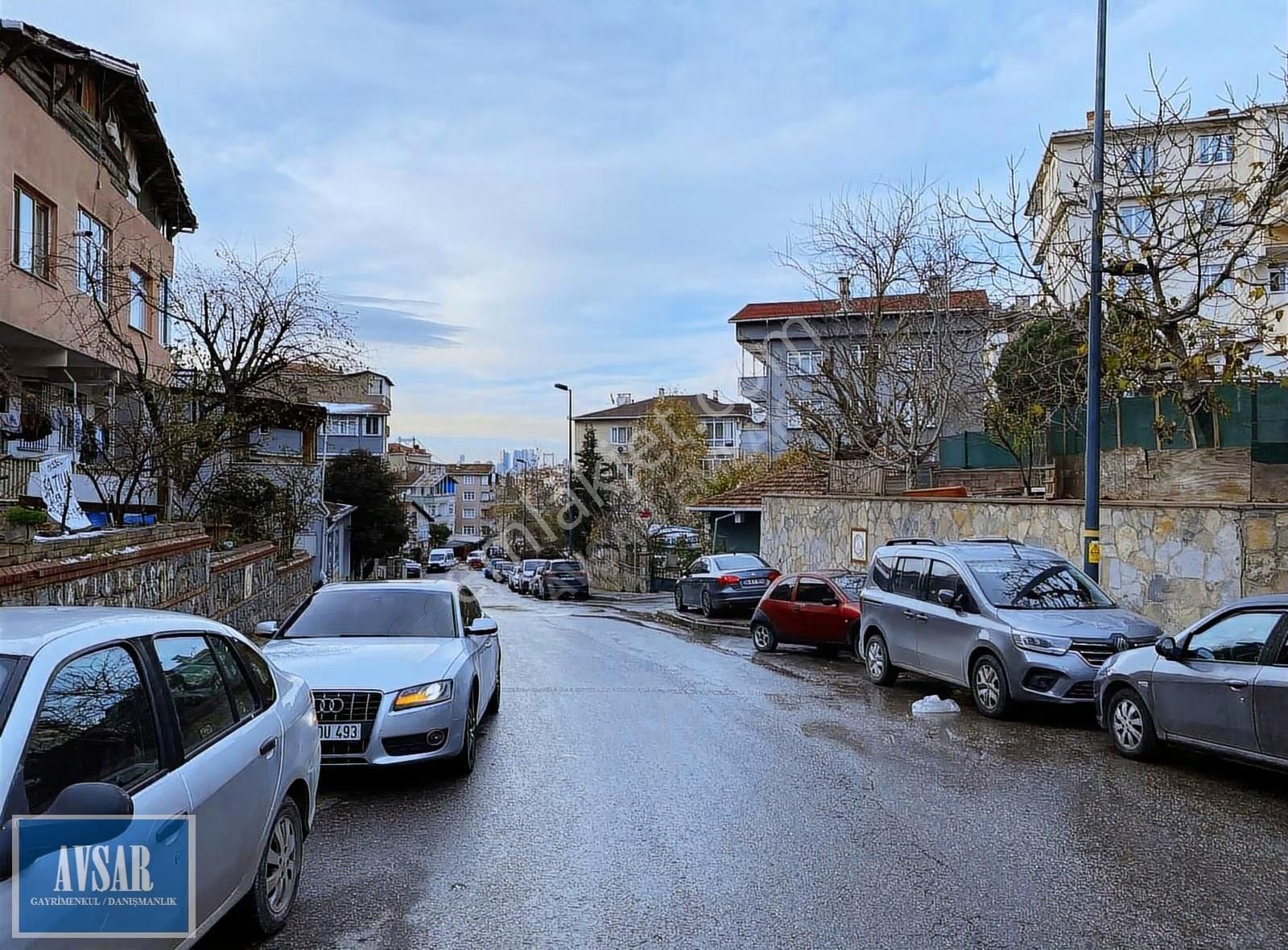 Küplüce Hattat Hasan Çelebi Caddesinde Kiralık 2+1 Geniş Daire - Görsel 3