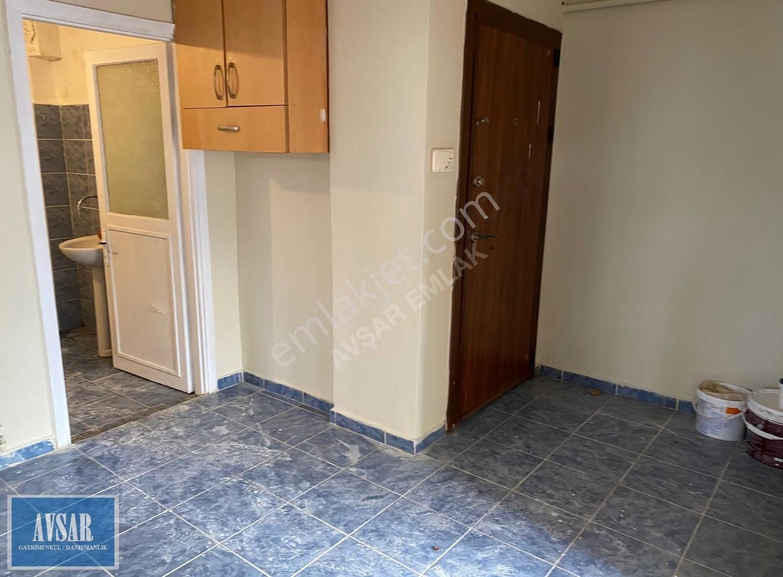 Küplüce Hattat Hasan Çelebi Caddesinde Kiralık 2+1 Geniş Daire - Görsel 8