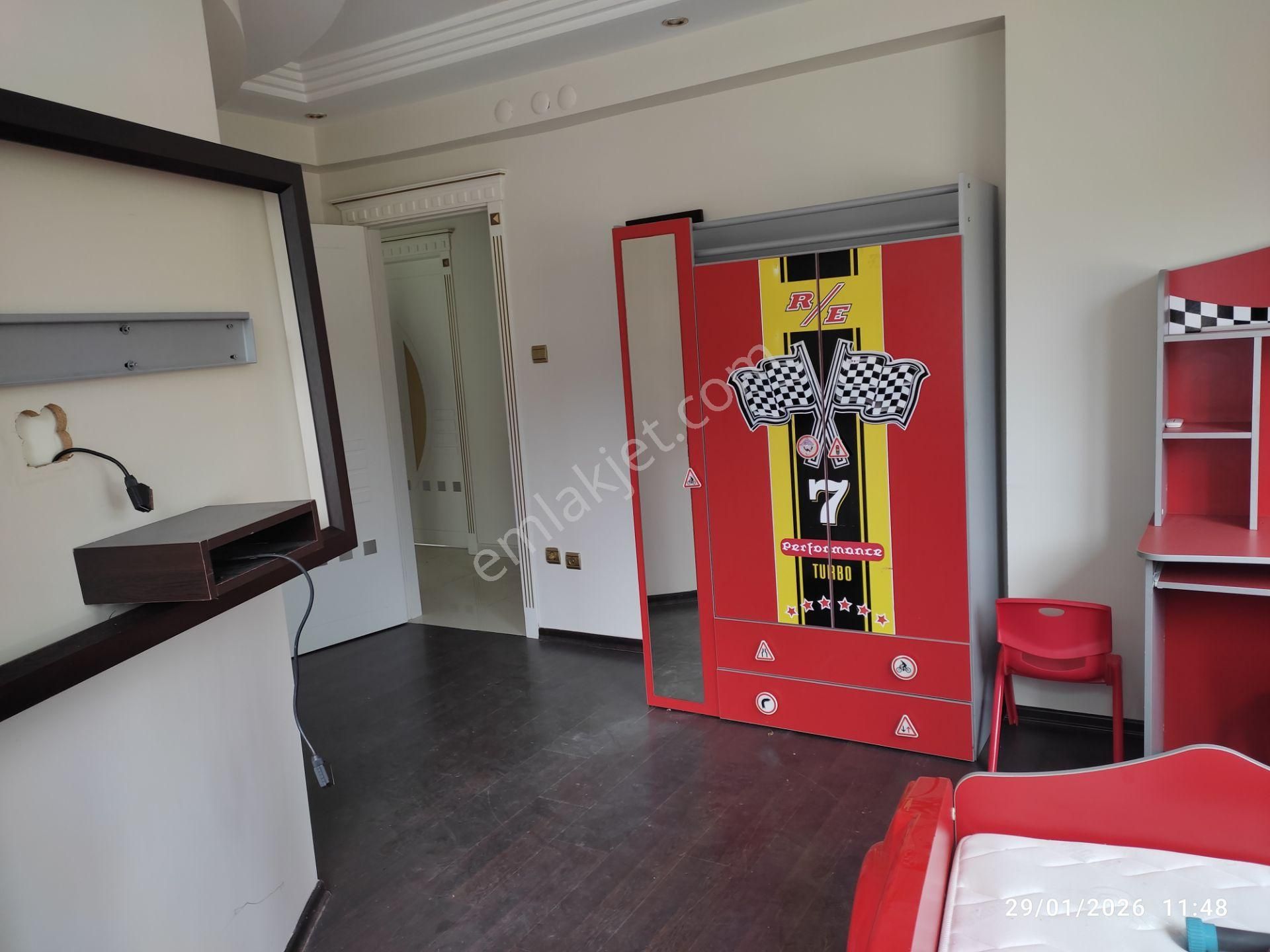 Turyap"deniz Çelik"ten Bahçeli Ortak Havuzlu Müstakil 7+2 Villa - Görsel 26