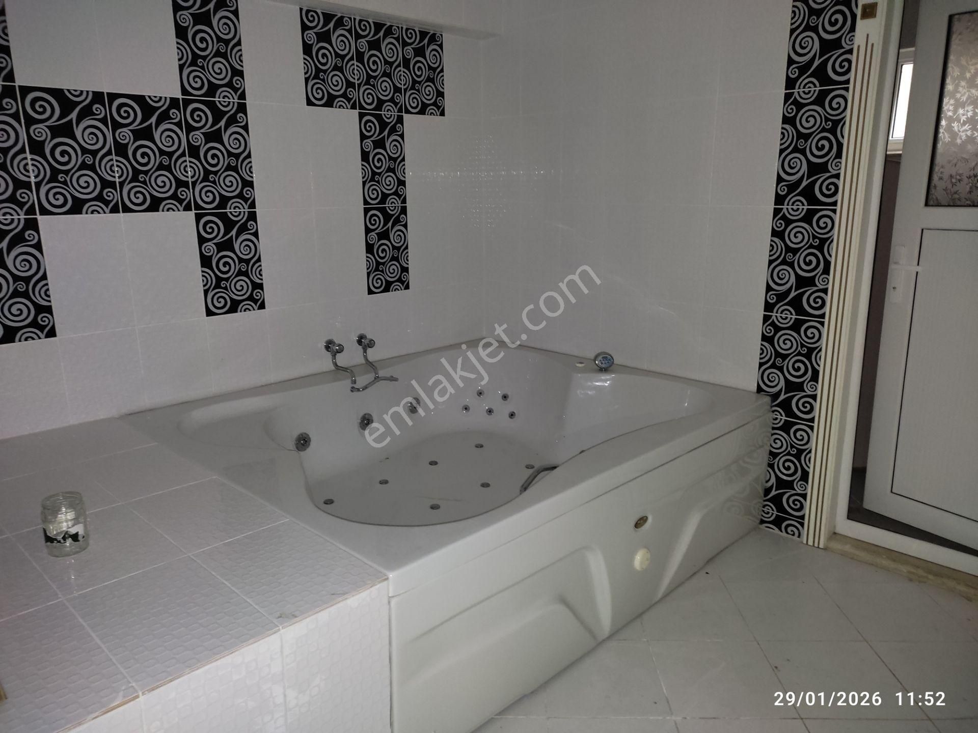 Turyap"deniz Çelik"ten Bahçeli Ortak Havuzlu Müstakil 7+2 Villa - Görsel 34