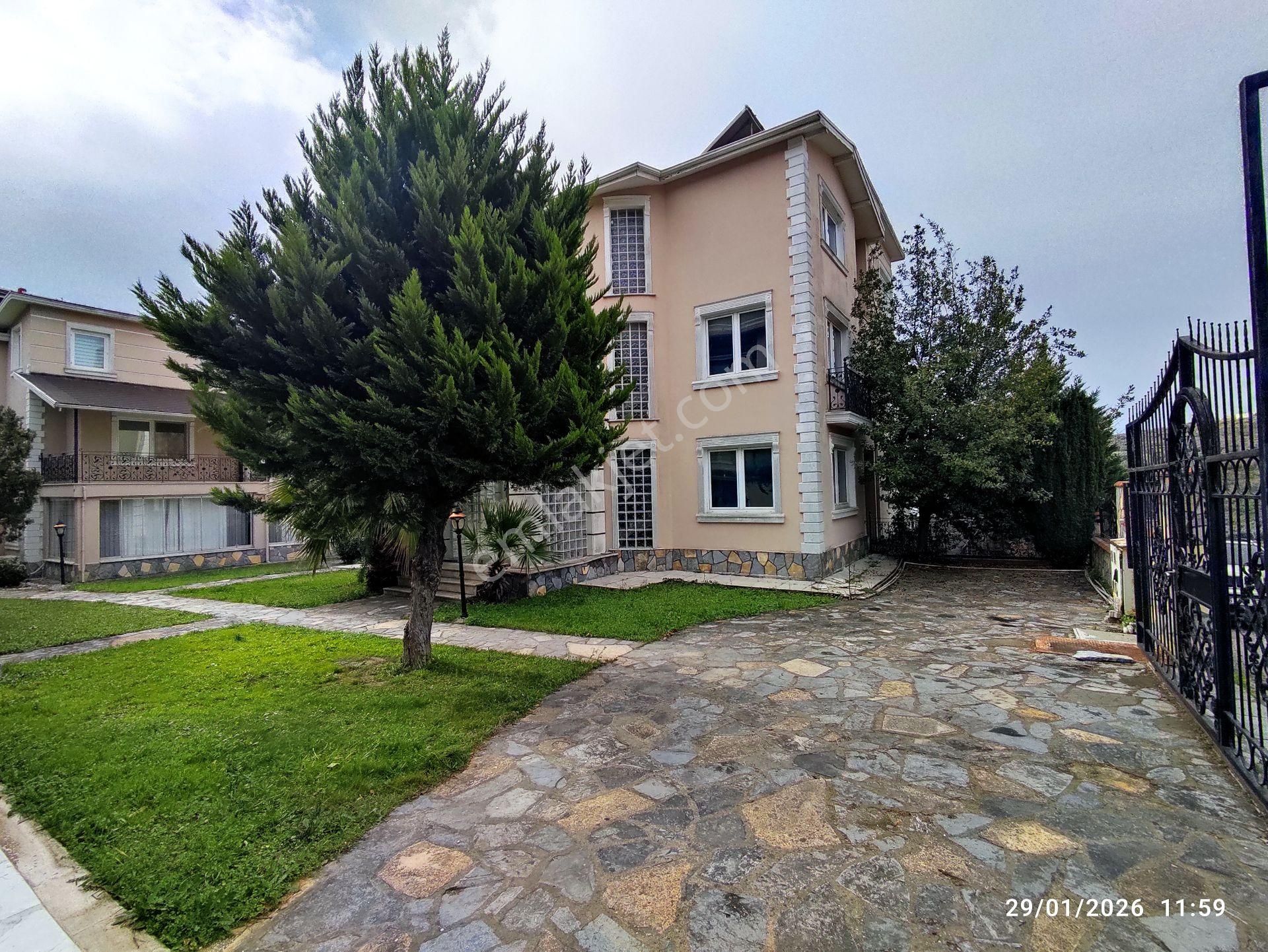 Turyap"deniz Çelik"ten Bahçeli Ortak Havuzlu Müstakil 7+2 Villa - Görsel 5