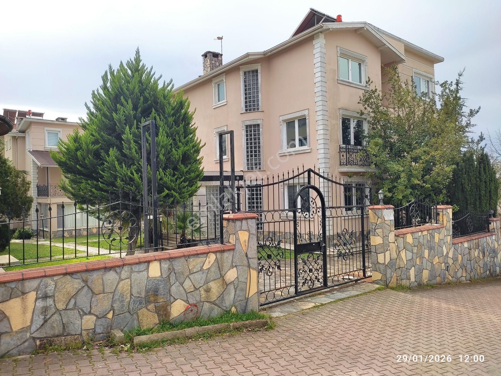 Turyap"deniz Çelik"ten Bahçeli Ortak Havuzlu Müstakil 7+2 Villa - Görsel 6