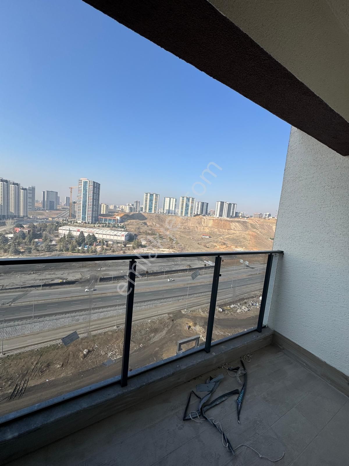 Polat Live Emlak'tan Meydan Göksu Sitesinde 1+1 Kiralık Daire - Görsel 15