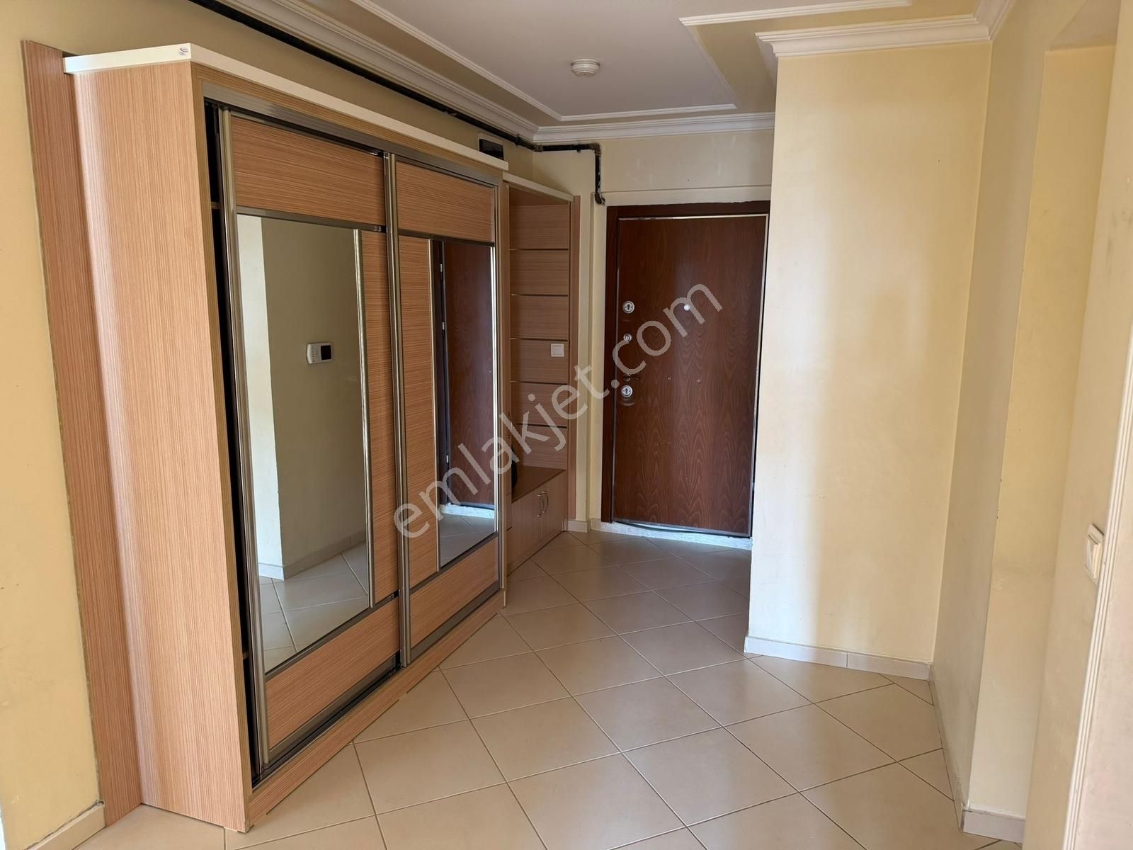 Polat Live Emlaktan Akçetunç Sitesi Bakımlı Kiralık Ara Kat 3+1 - Görsel 7