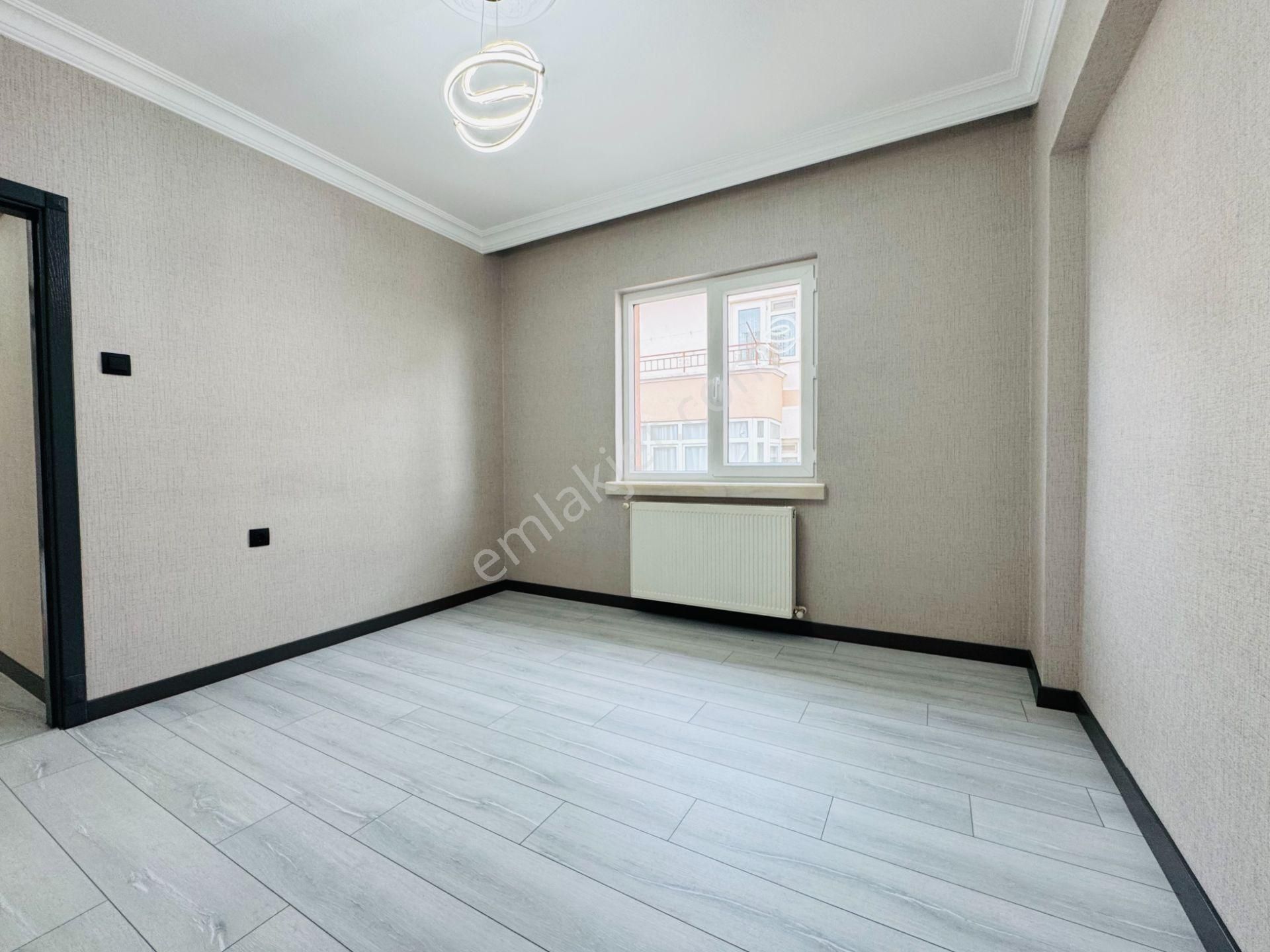 Nam-ak Emlak'tan 130m² Full Yapılı Kilerli Ön Cephe 3+1 Daire - Görsel 21