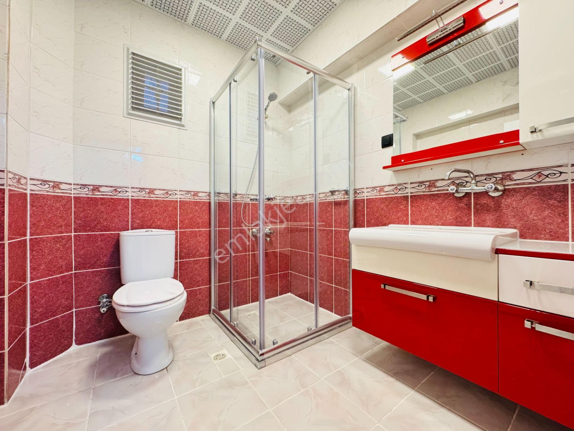 Nam-ak Emlak'tan 130m² Full Yapılı Kilerli Ön Cephe 3+1 Daire - Görsel 28