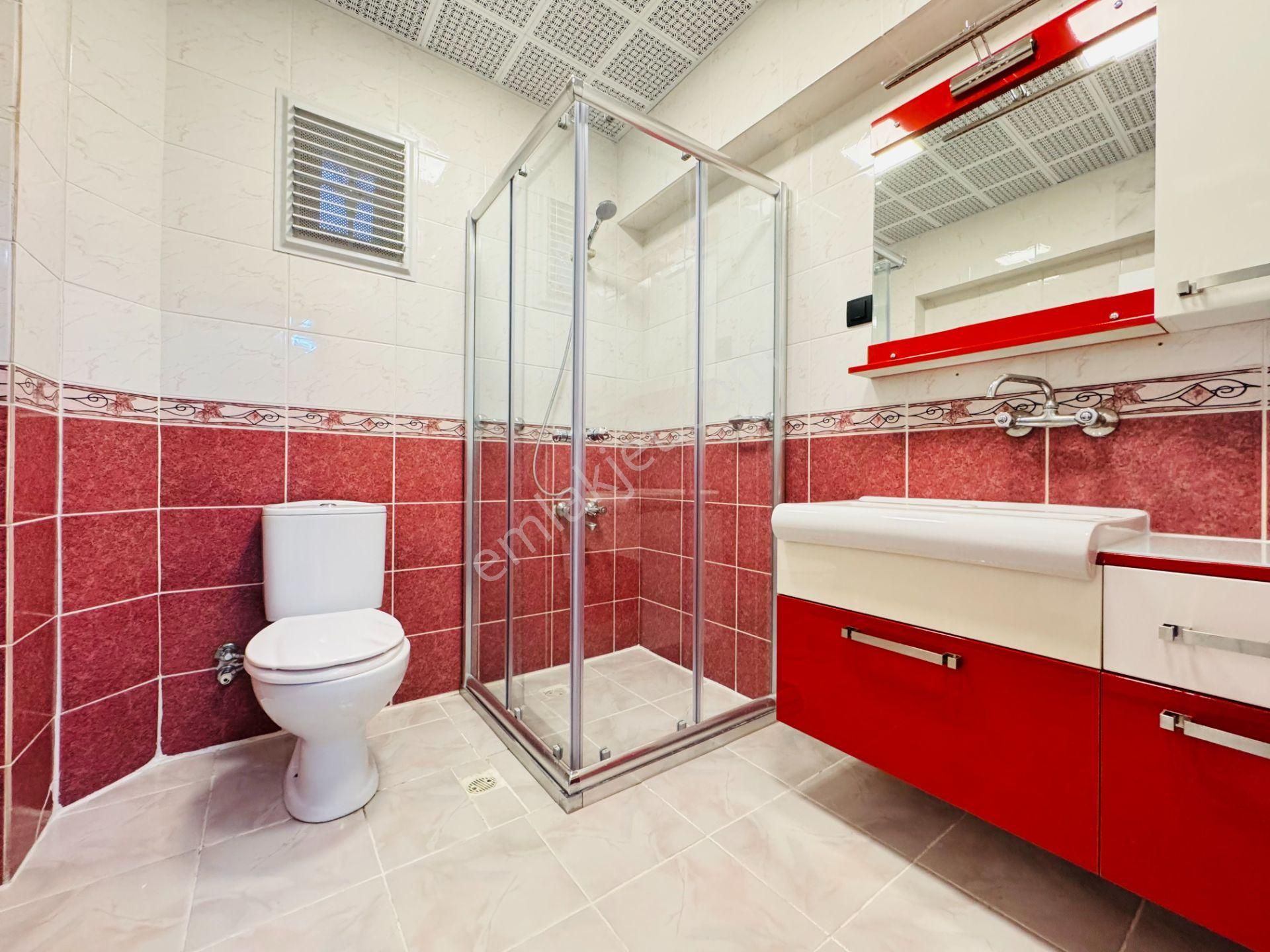 Nam-ak Emlak'tan 130m² Full Yapılı Kilerli Ön Cephe 3+1 Daire - Görsel 27