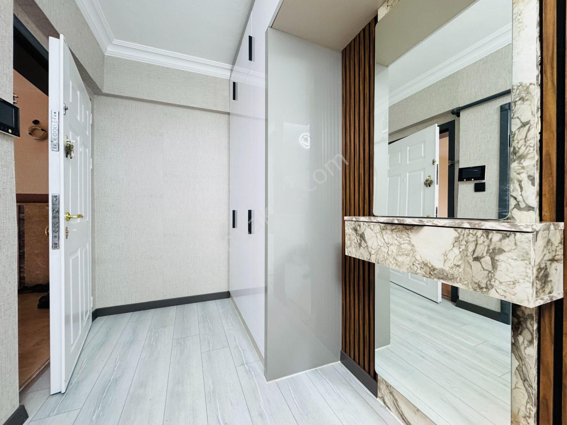 Nam-ak Emlak'tan 130m² Full Yapılı Kilerli Ön Cephe 3+1 Daire - Görsel 33