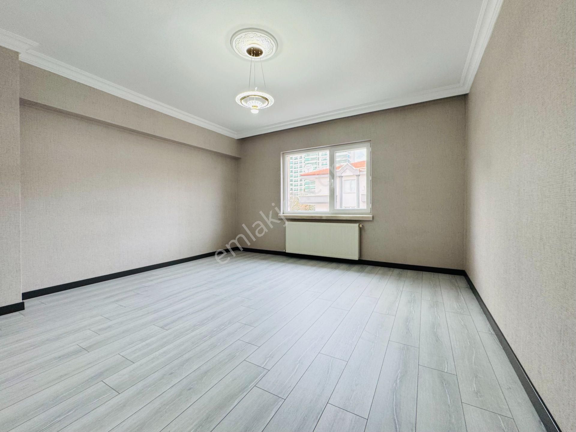 Nam-ak Emlak'tan 130m² Full Yapılı Kilerli Ön Cephe 3+1 Daire - Görsel 25