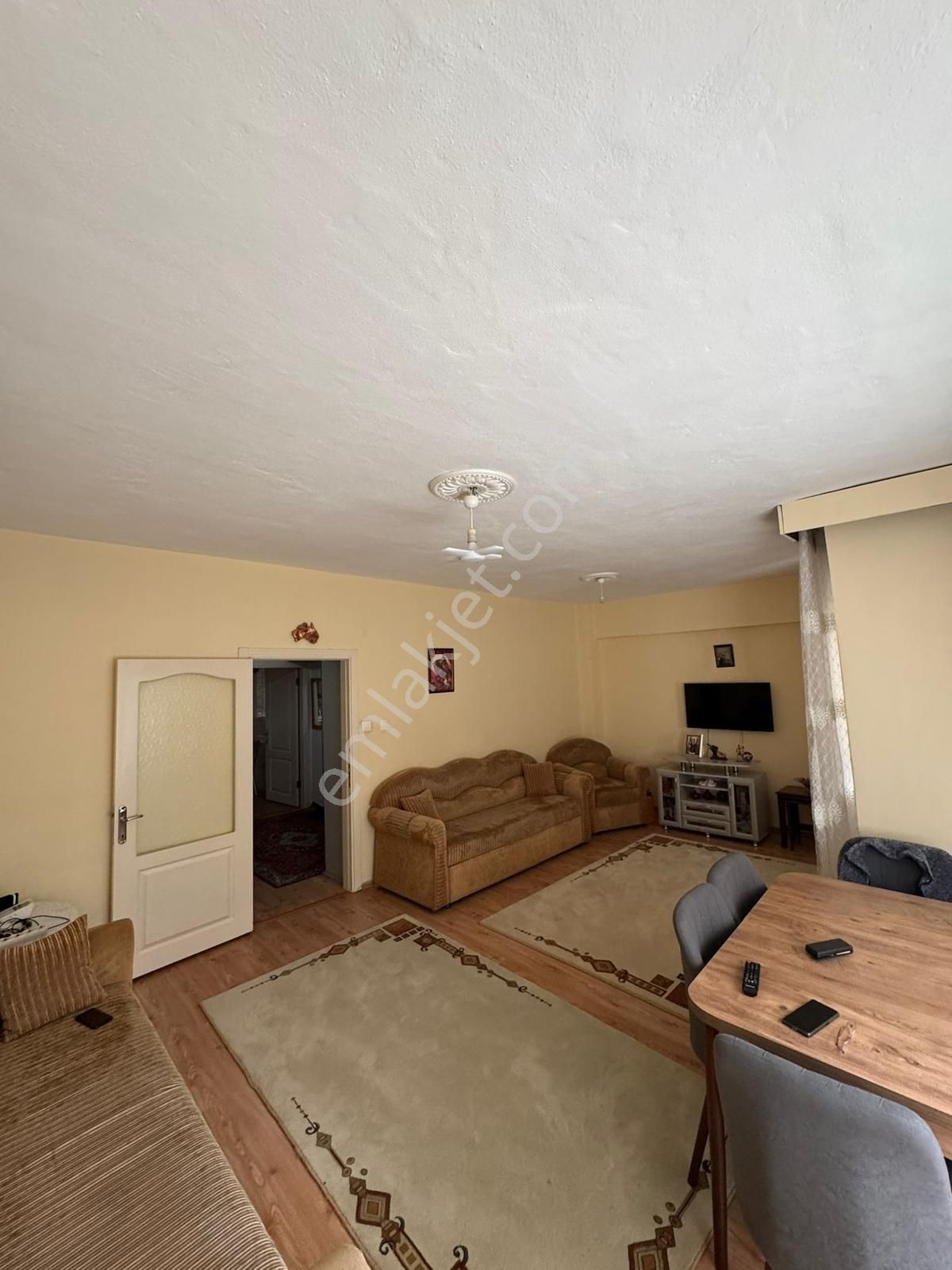 Polat Lıve Emlak'tan Merkezi Konumda 3+1 Daire - Görsel 7