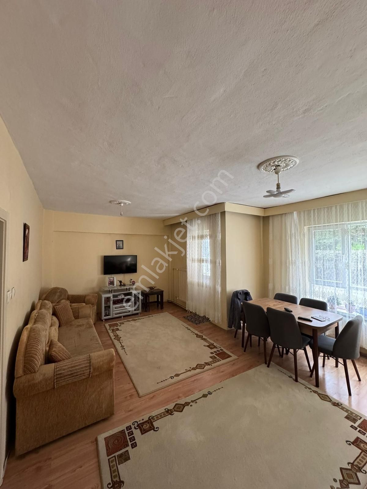 Polat Lıve Emlak'tan Merkezi Konumda 3+1 Daire - Görsel 6