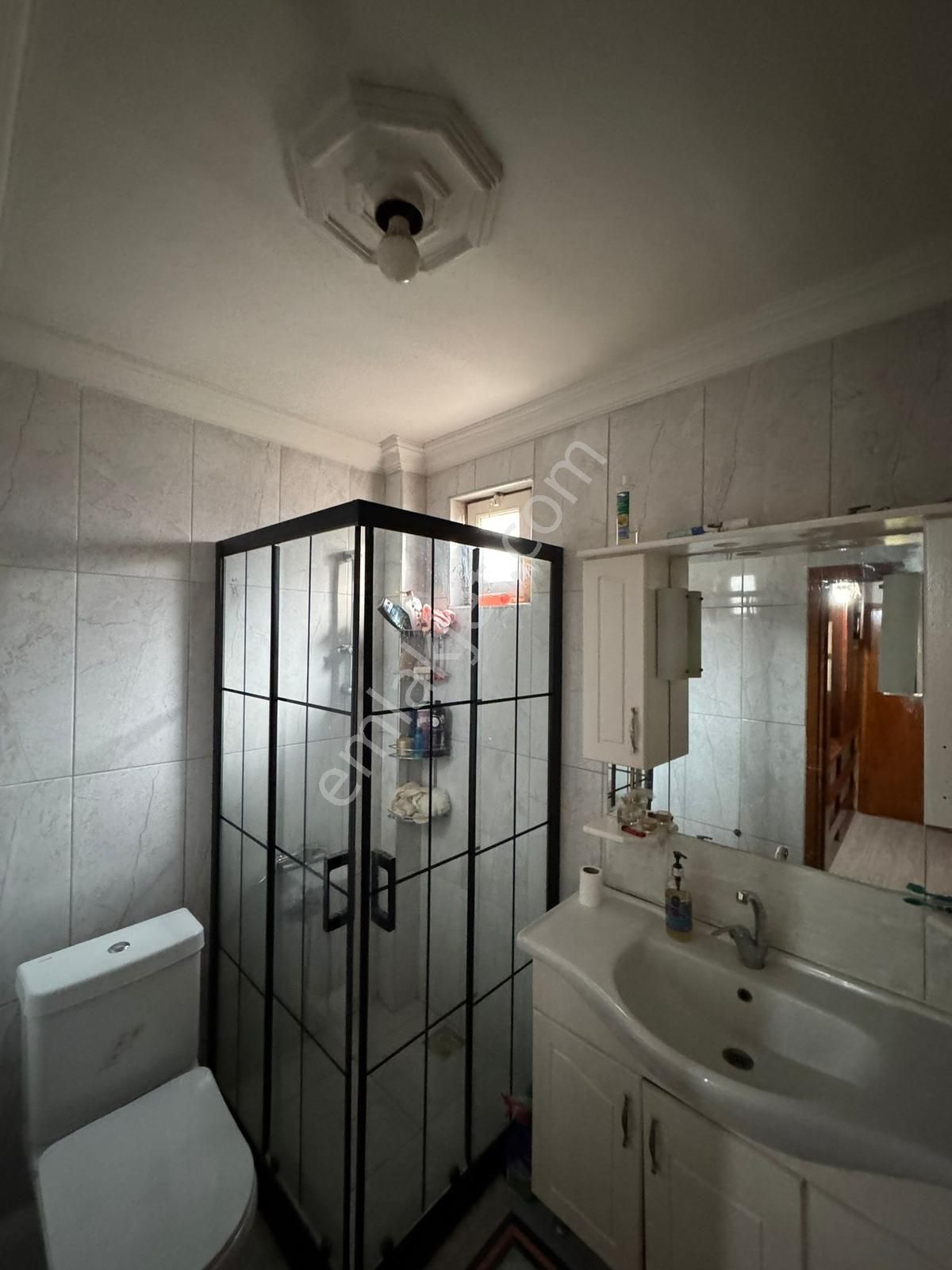 Polat Live Emlaktan Merkezi Konumda 2 Katlı 3+1 Müstakil - Görsel 10