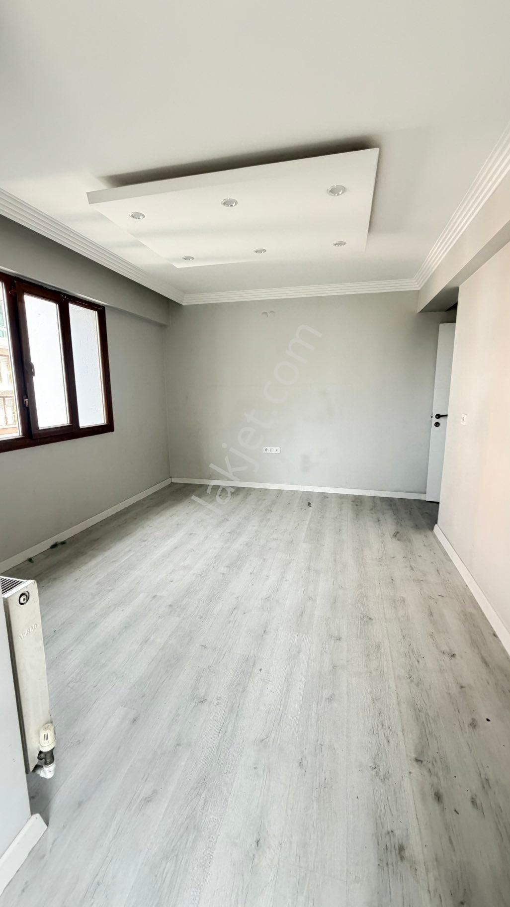 Beyaz Gayrimenkulden Site İçinde 3+1 Daire - Görsel 14