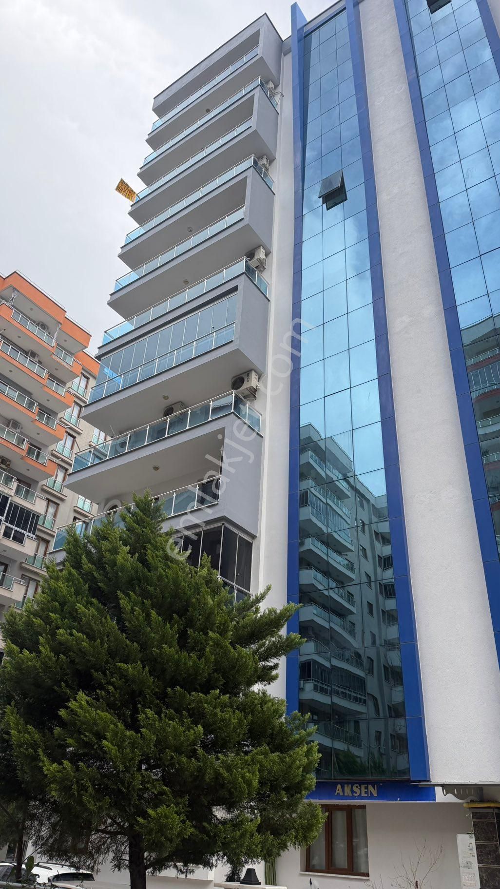 Beyaz Gayrimenkulden Site İçinde 3+1 Daire - Görsel 2